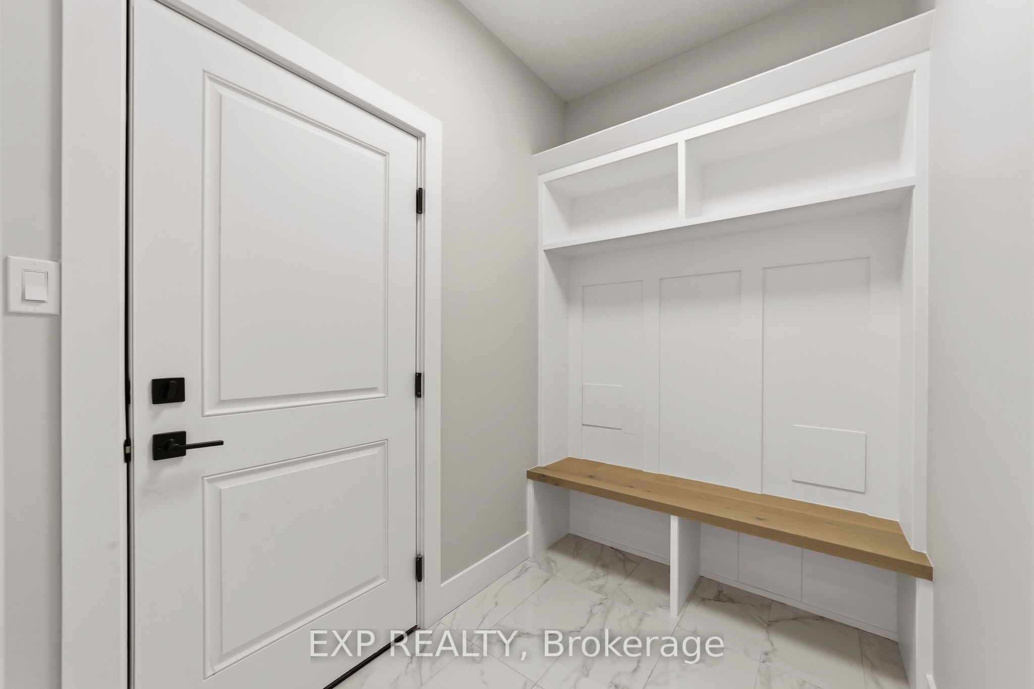 430 Head Street N 30 Property Photo 20