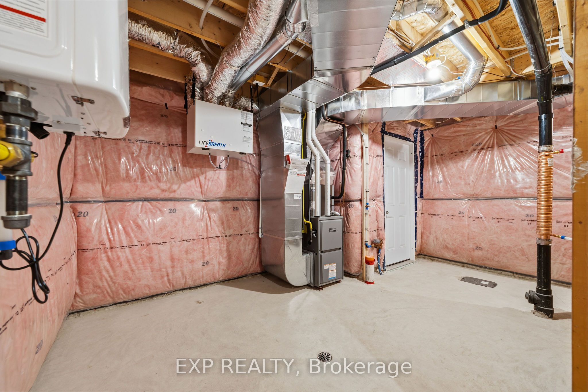 430 Head Street N 30 Property Photo 29