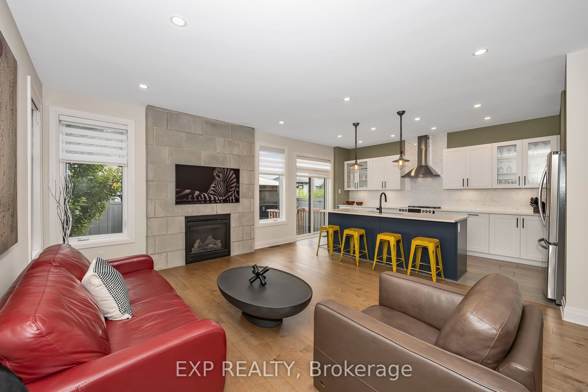 280 Big Dipper Street Property Photo 4