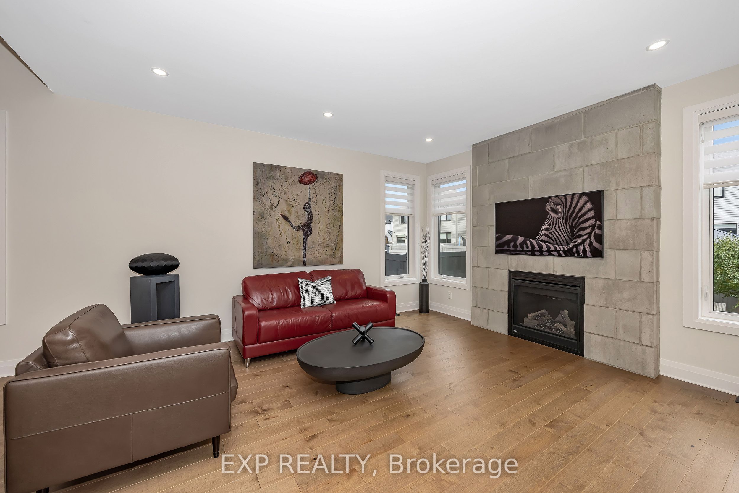 280 Big Dipper Street Property Photo 5