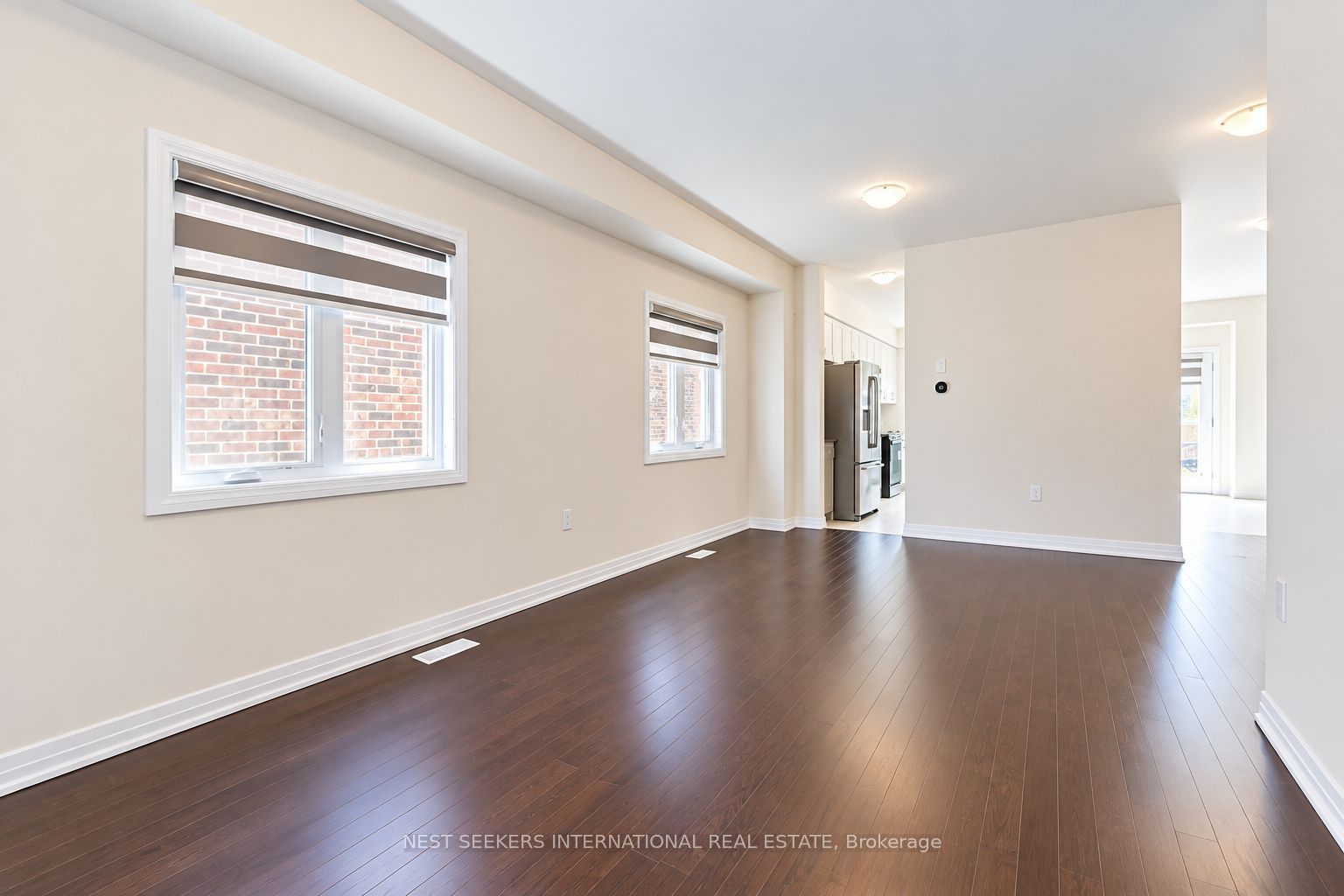 105 Waters Way Property Photo 2
