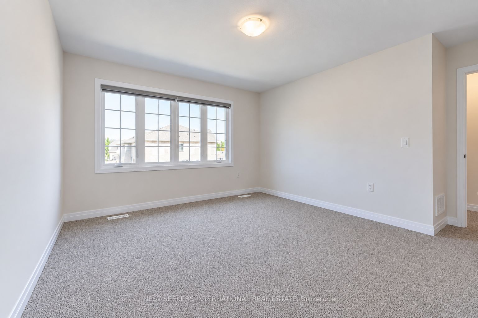 105 Waters Way Property Photo 14