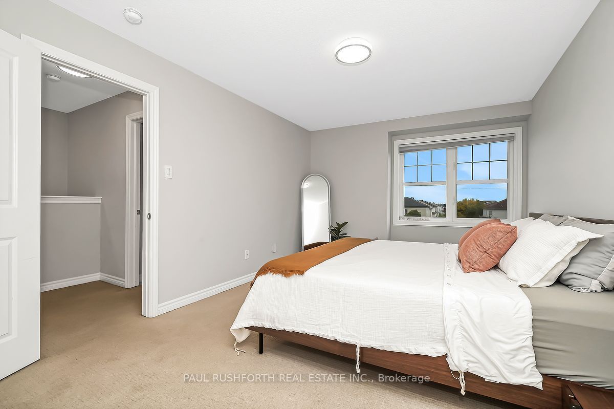 375 Sweetfern Crescent Property Photo 17