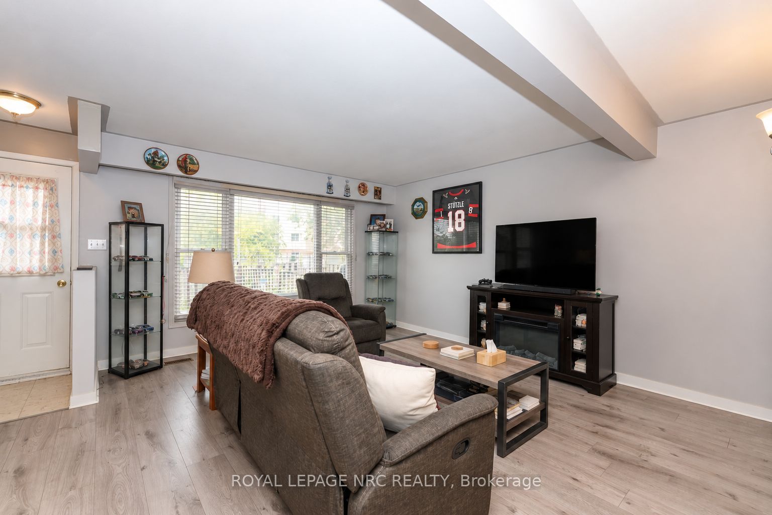 161 Berkindale Drive 8 Property Photo 5
