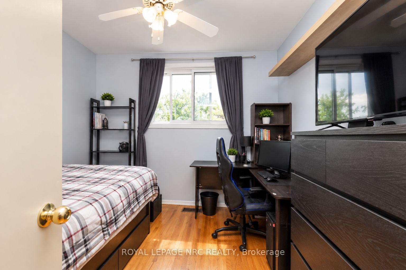 161 Berkindale Drive 8 Property Photo 7