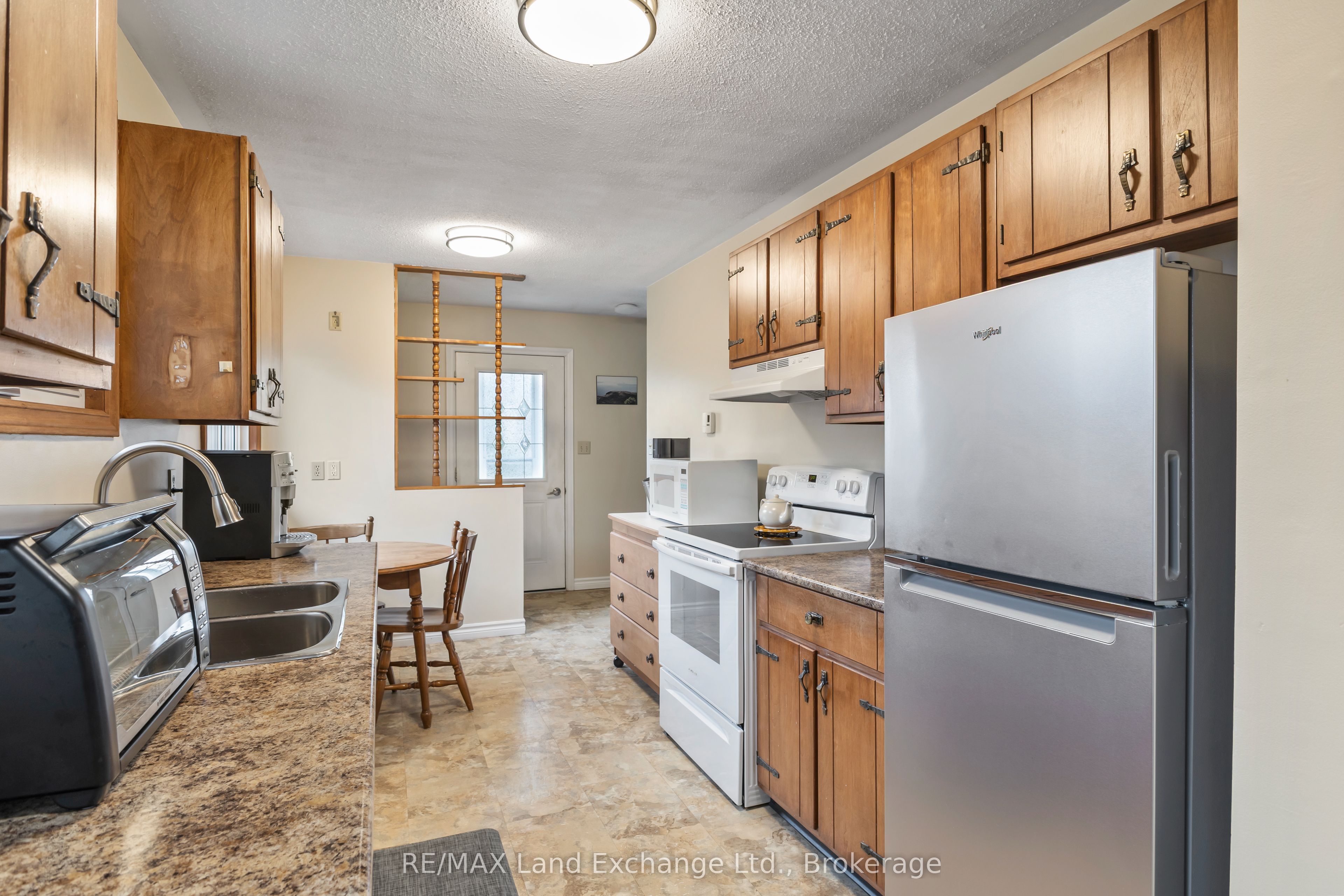 789 Eastwood Drive Property Photo 10