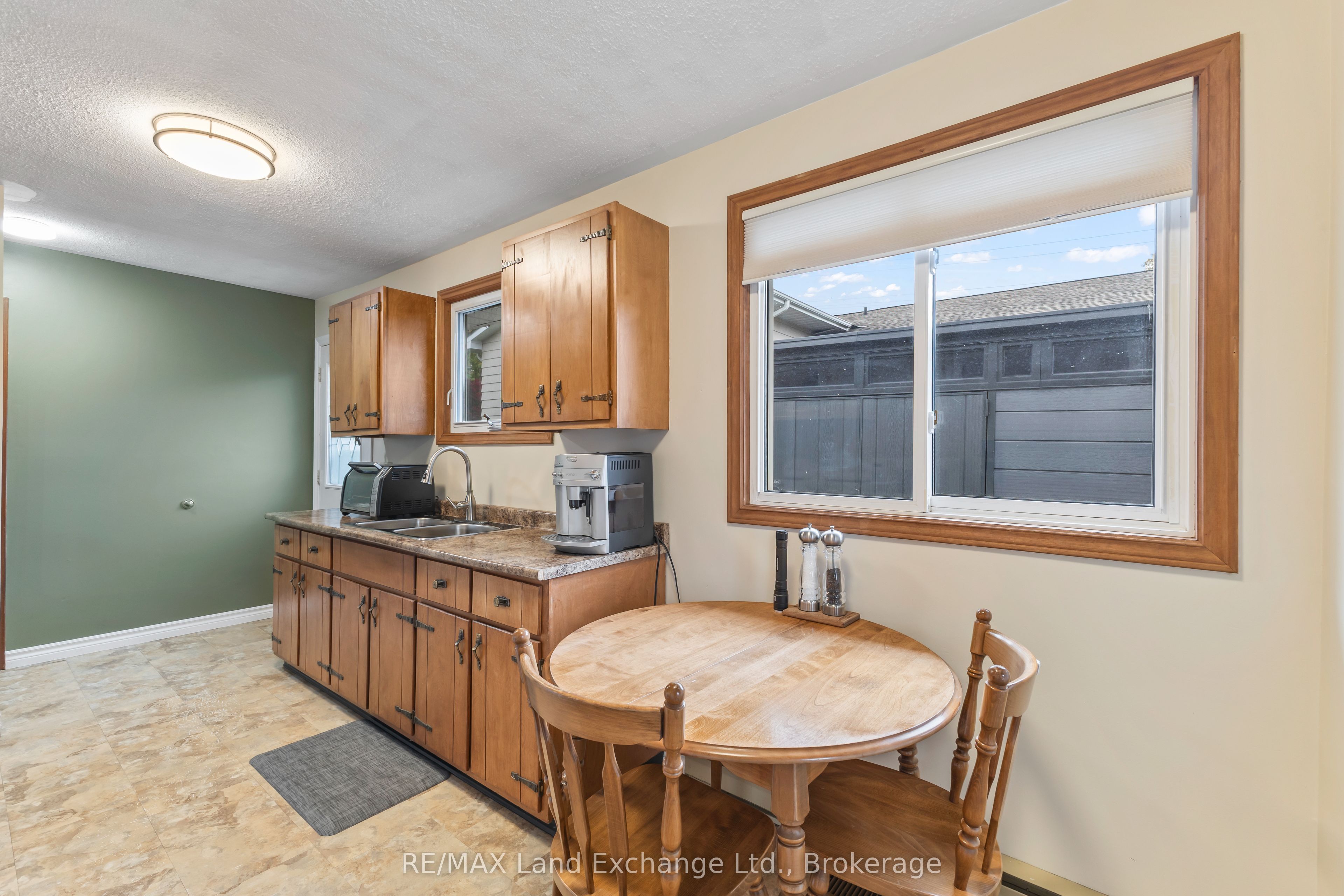 789 Eastwood Drive Property Photo 12