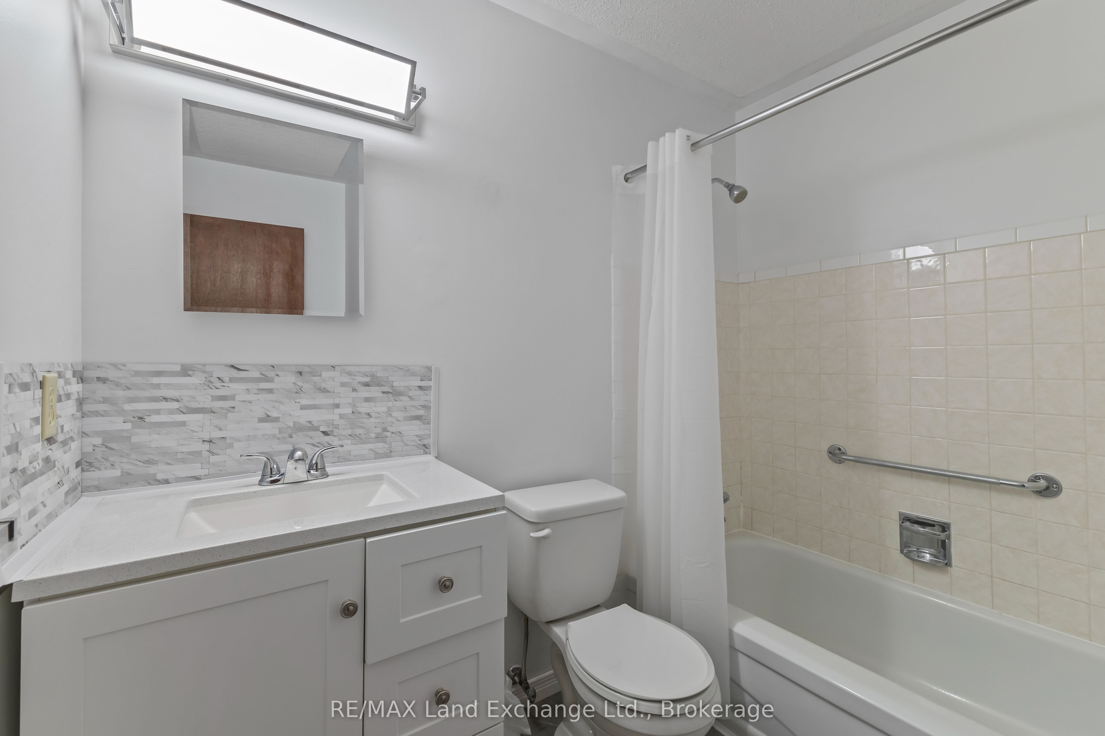 789 Eastwood Drive Property Photo 14