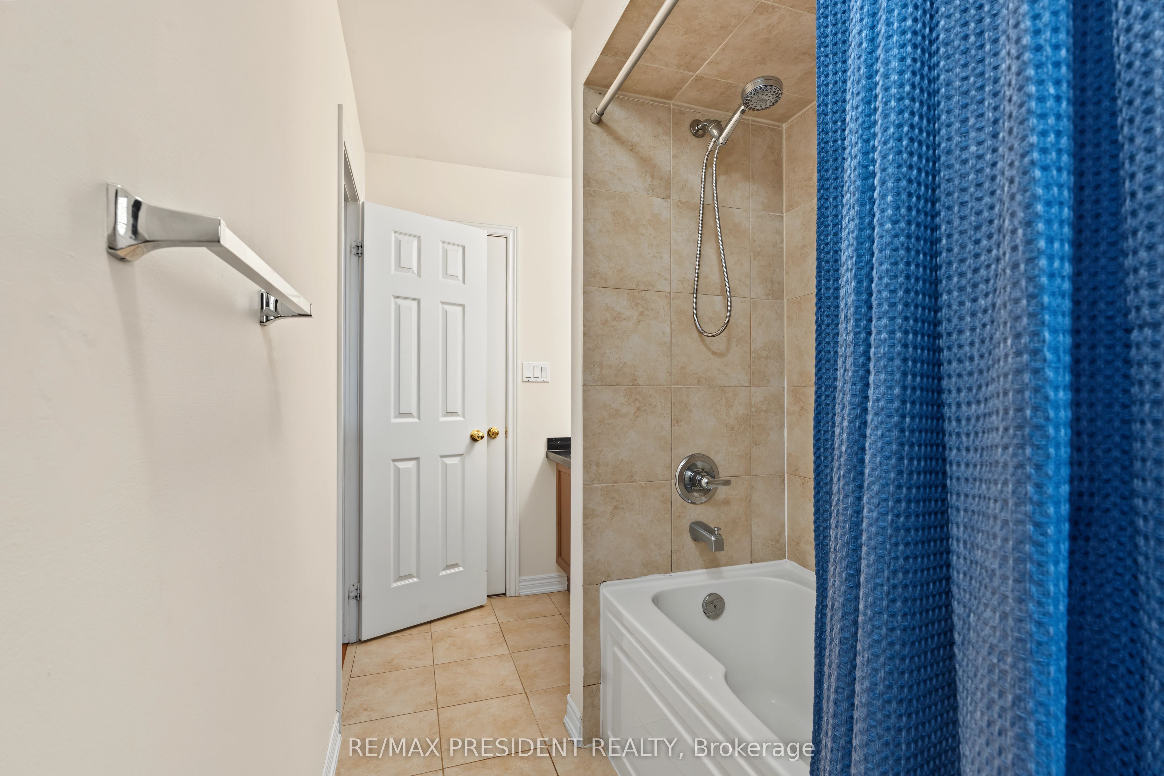 17 Mccartney Street Property Photo 27