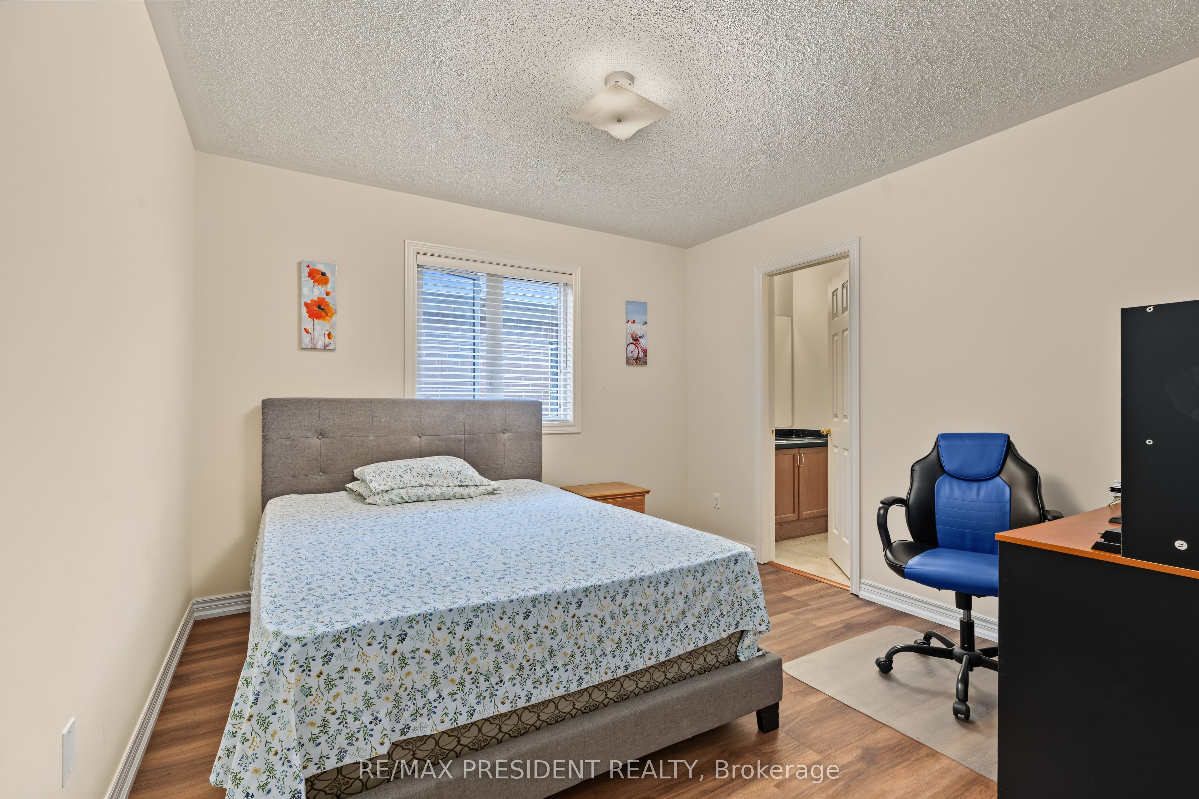17 Mccartney Street Property Photo 30