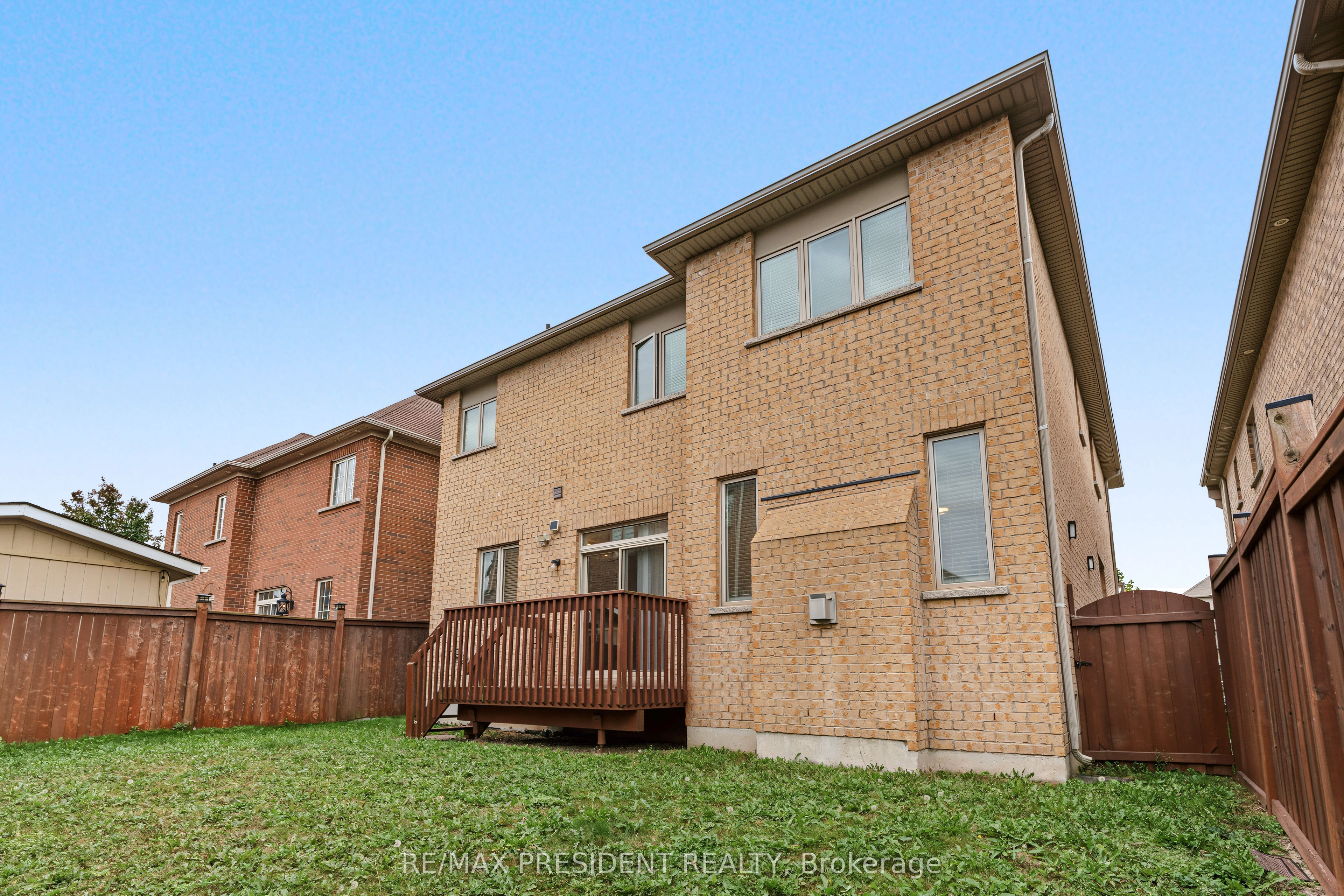 17 Mccartney Street Property Photo 39