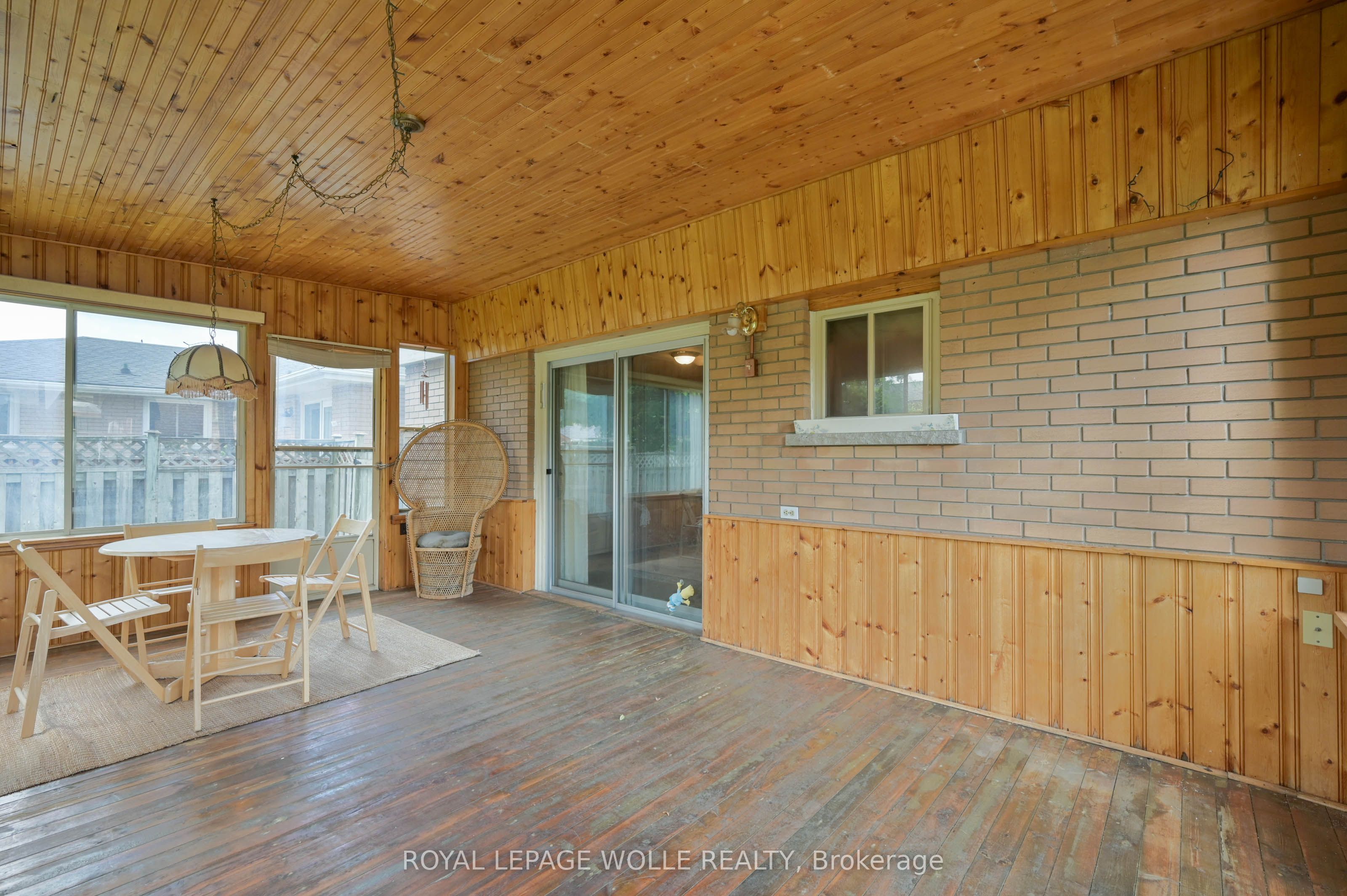 99 Lorraine Avenue Property Photo 38
