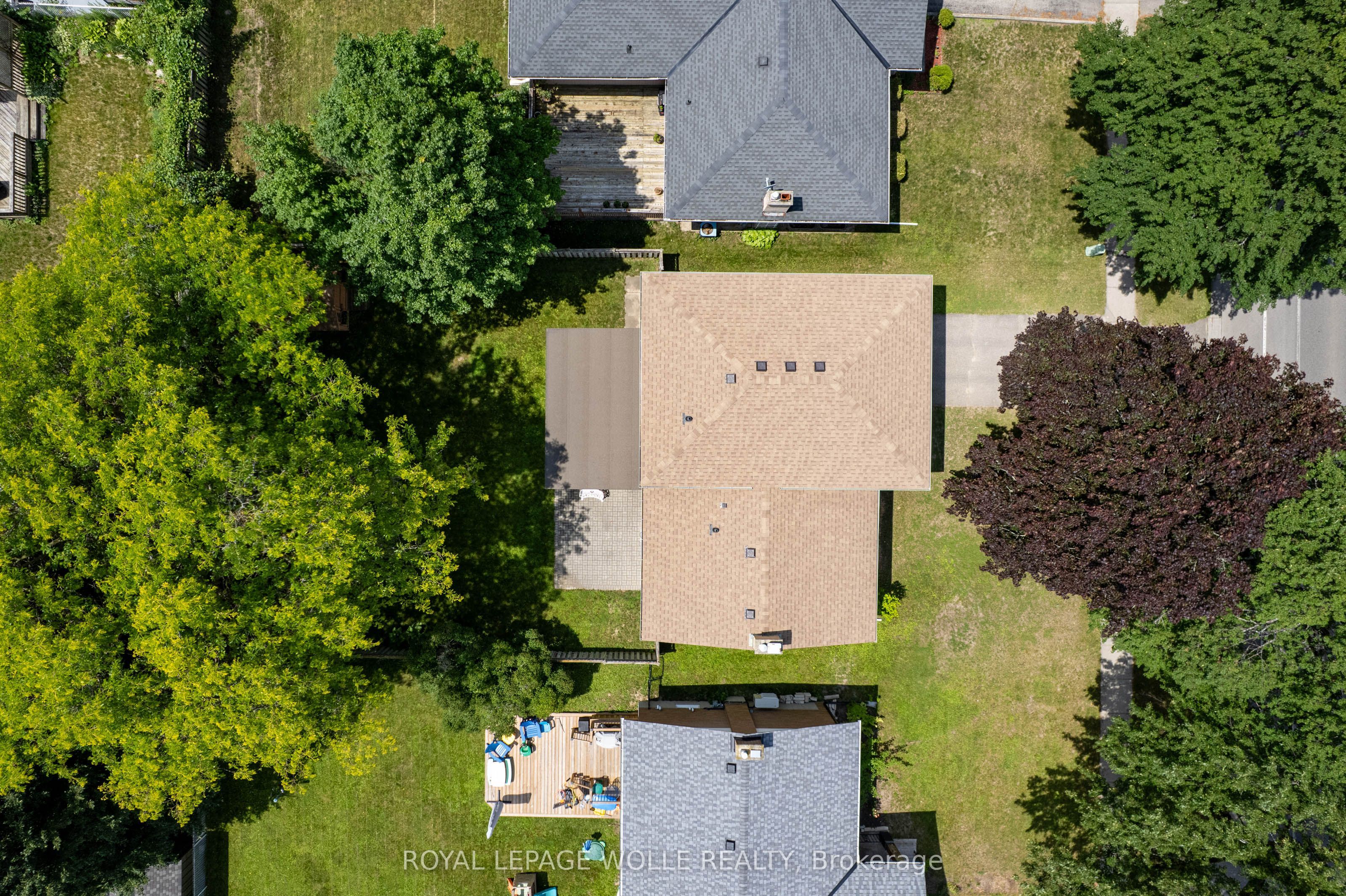 99 Lorraine Avenue Property Photo 42