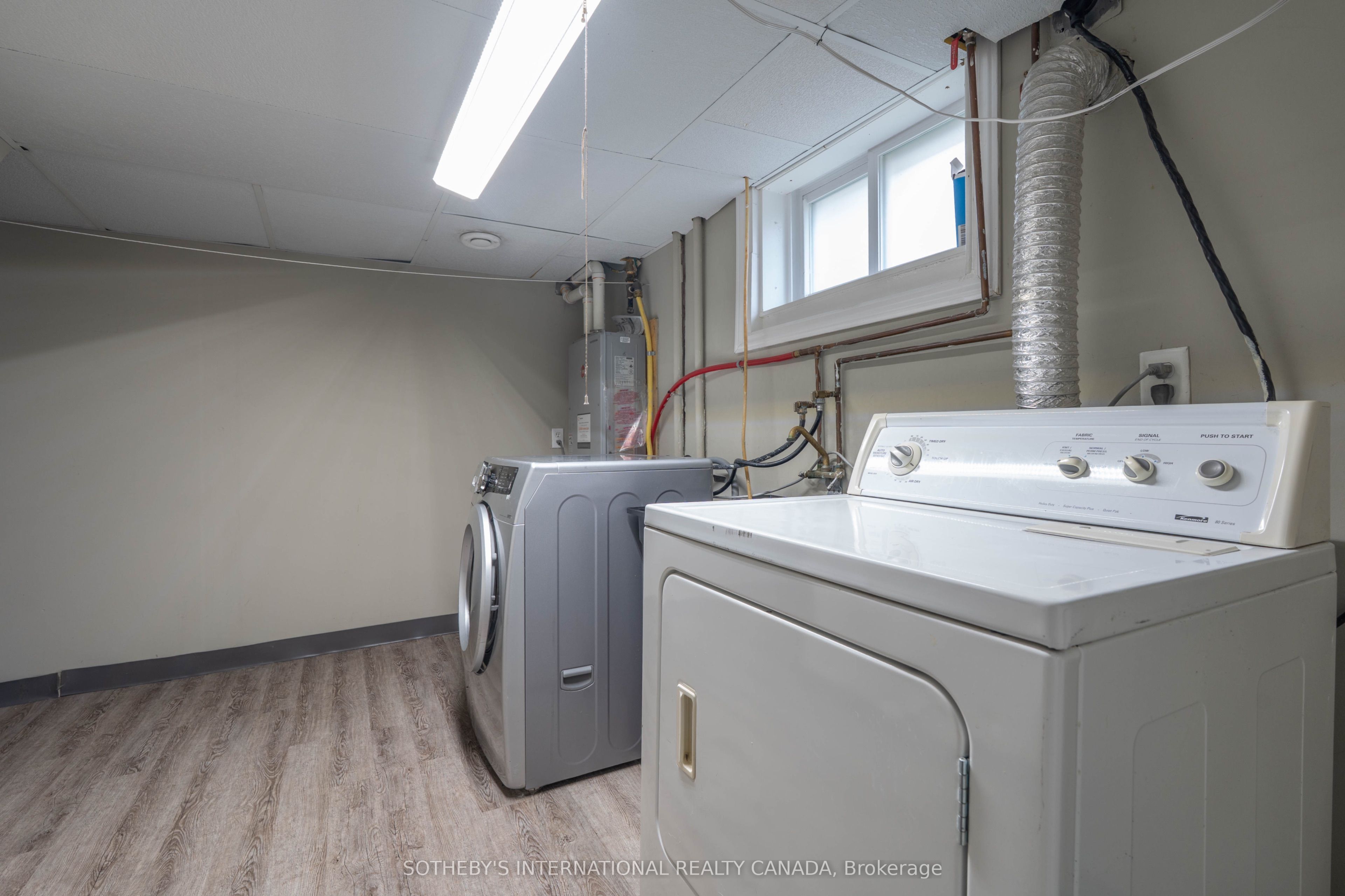 416 Fennell Avenue E Property Photo 24