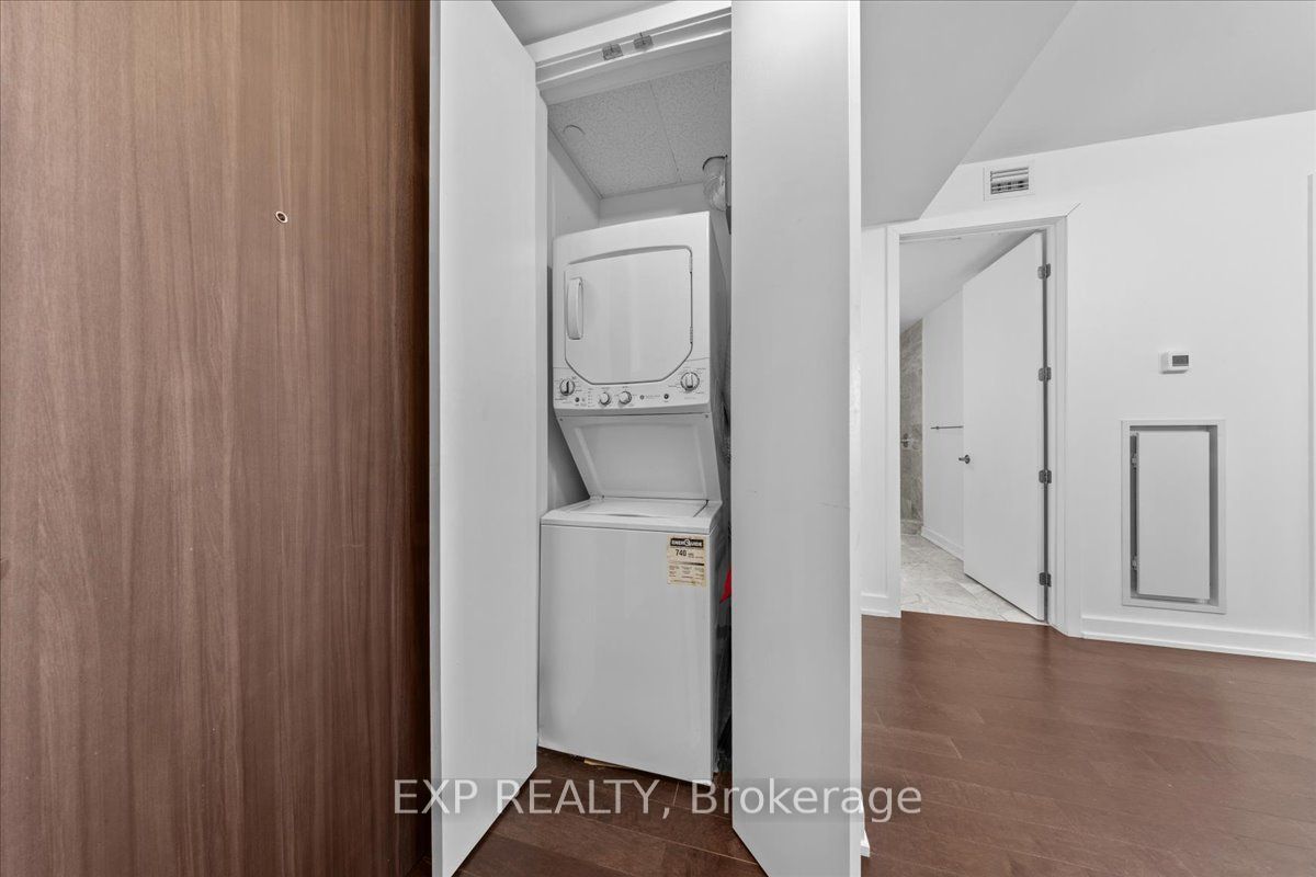 111 Champagne Avenue 406 Property Photo 11