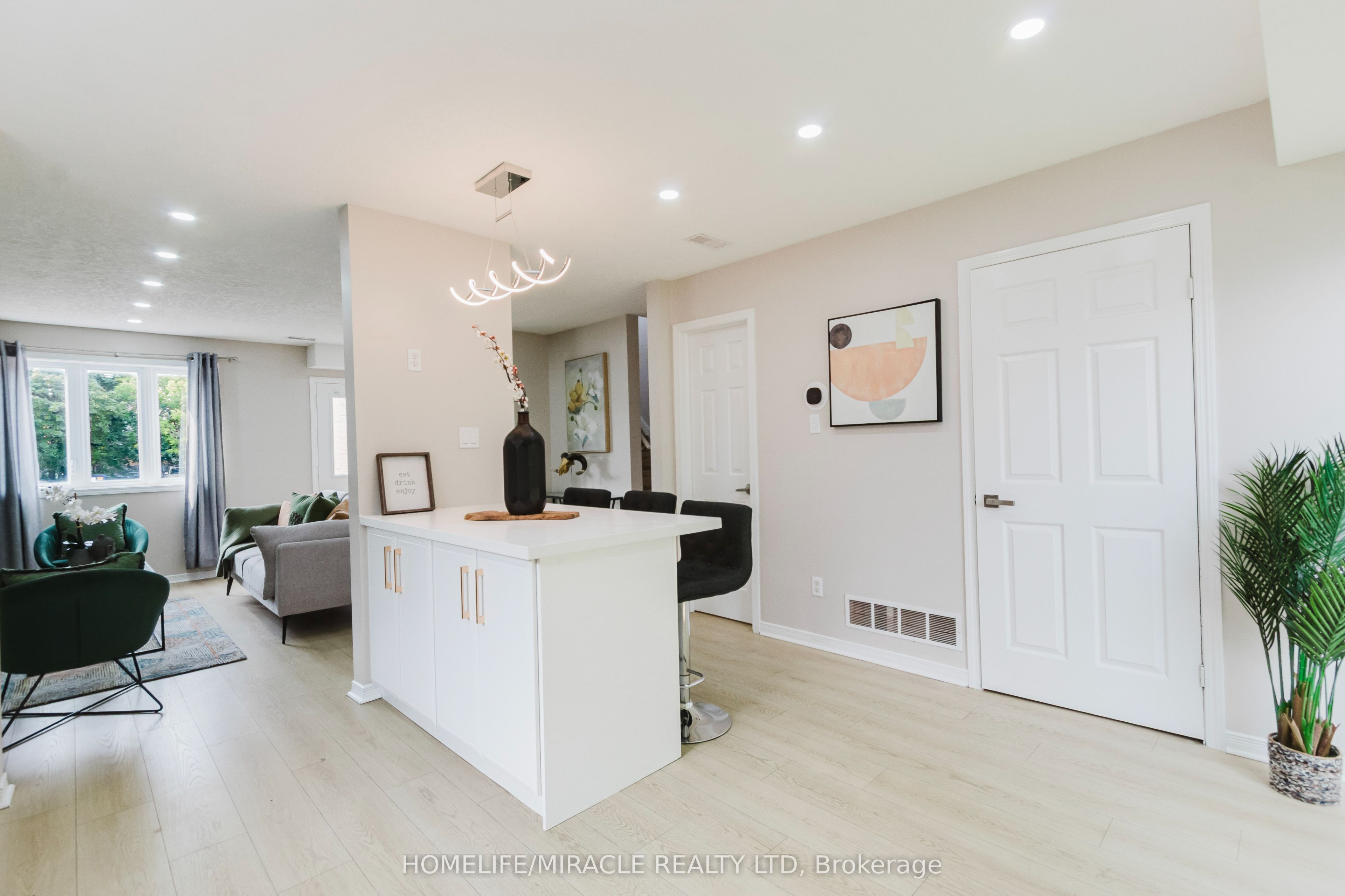 67 Kinzie Avenue Property Photo 15