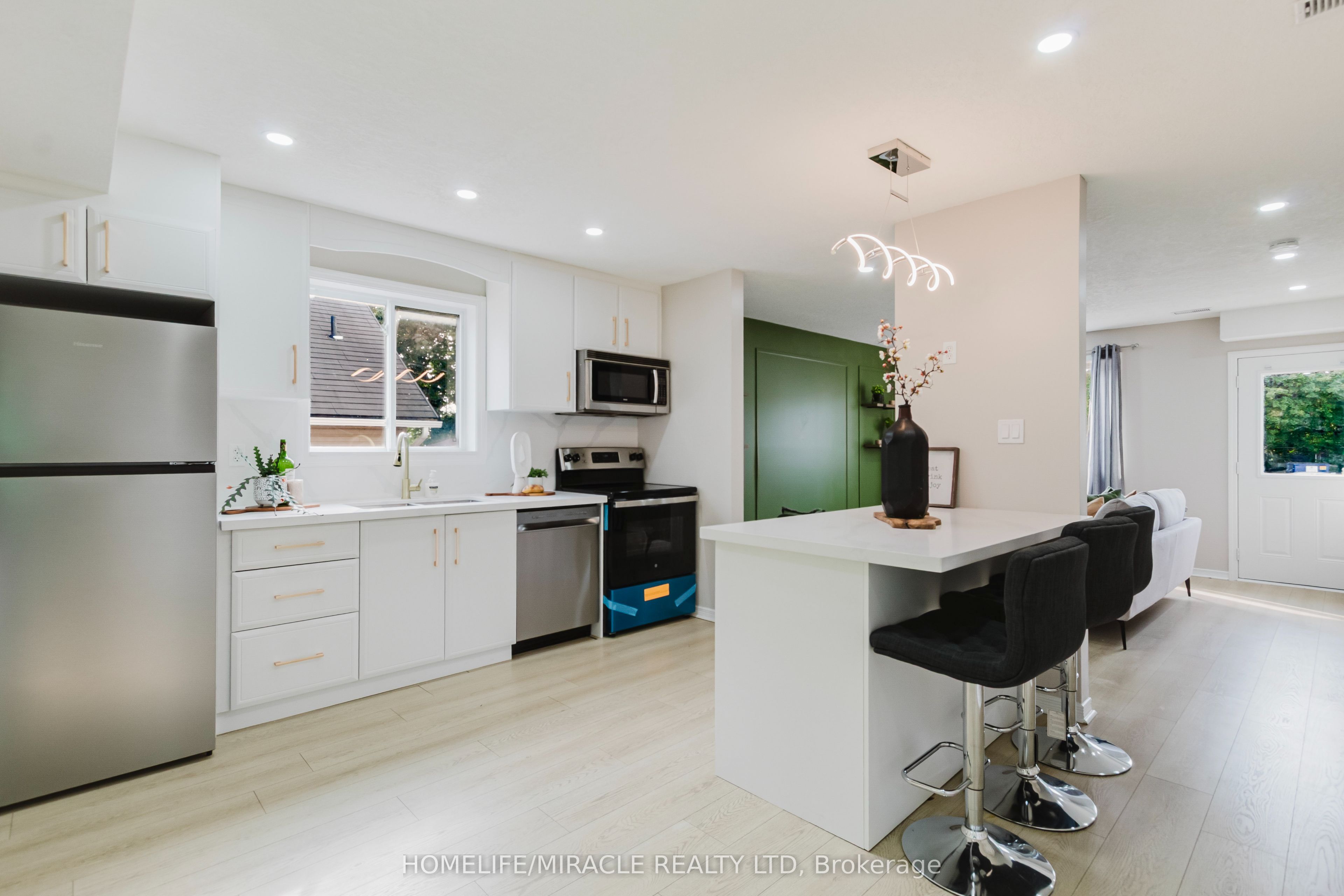 67 Kinzie Avenue Property Photo 17