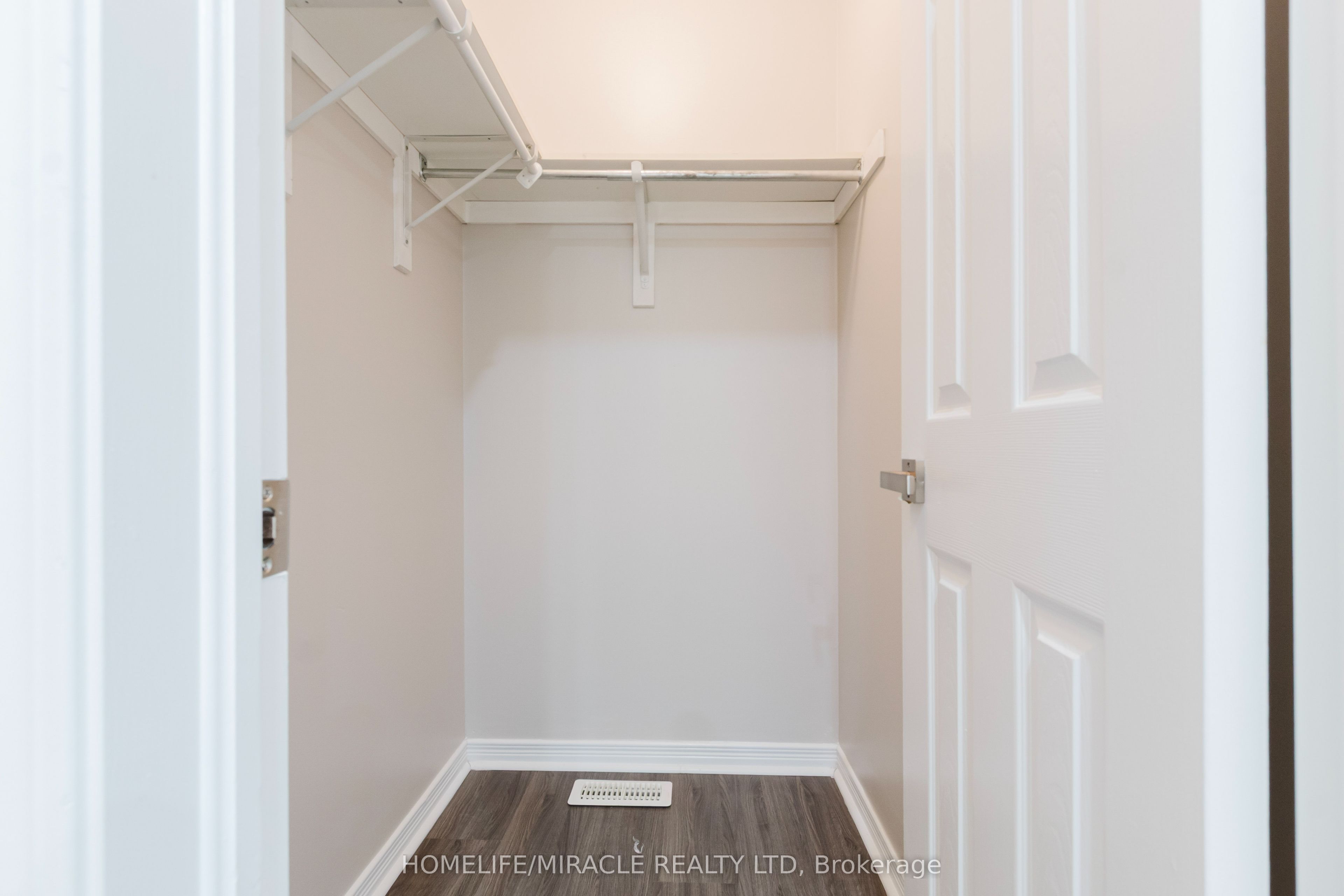 67 Kinzie Avenue Property Photo 24