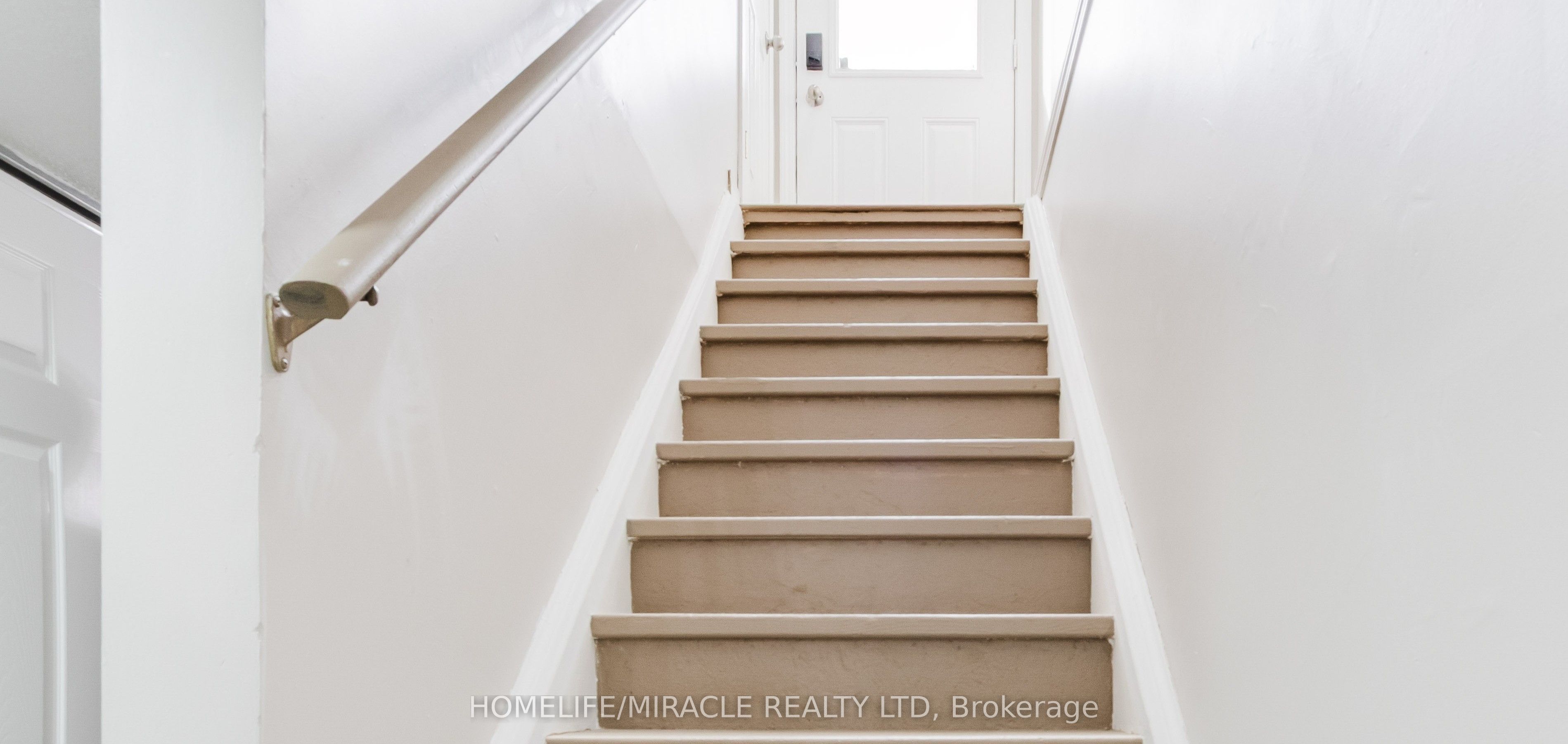 67 Kinzie Avenue Property Photo 33