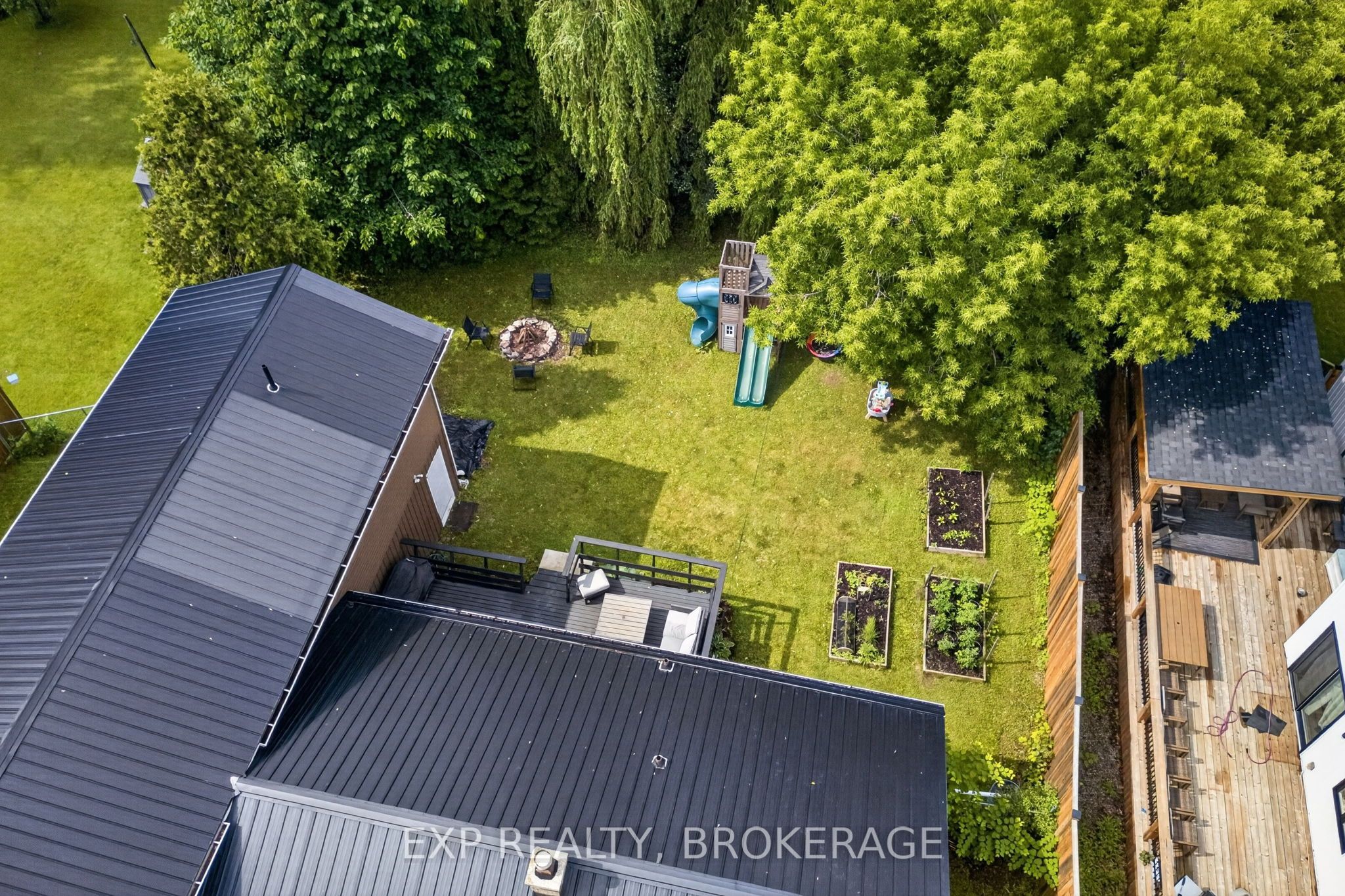 44 Lennox Street Property Photo 2