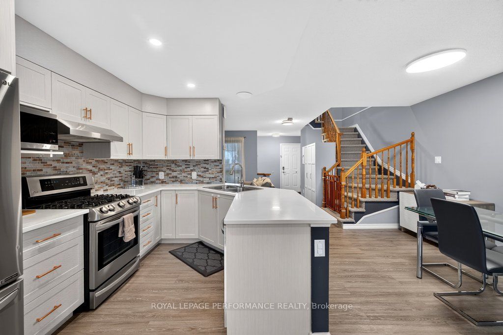 823 Nesting Way Property Photo 16