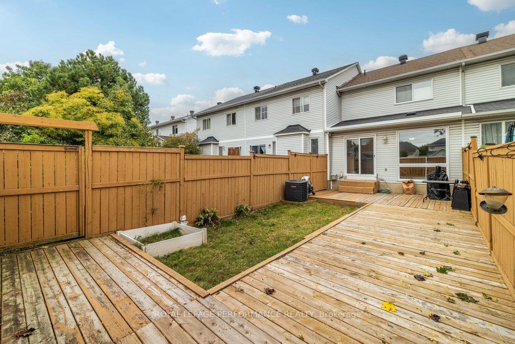 823 Nesting Way Property Photo 35