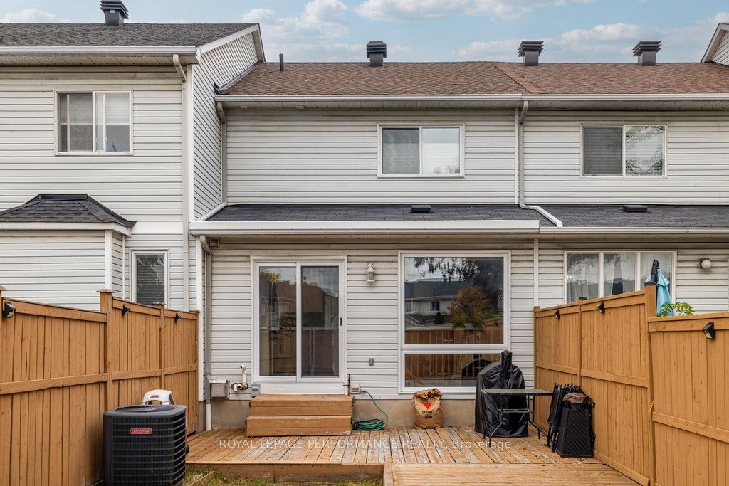823 Nesting Way Property Photo 36