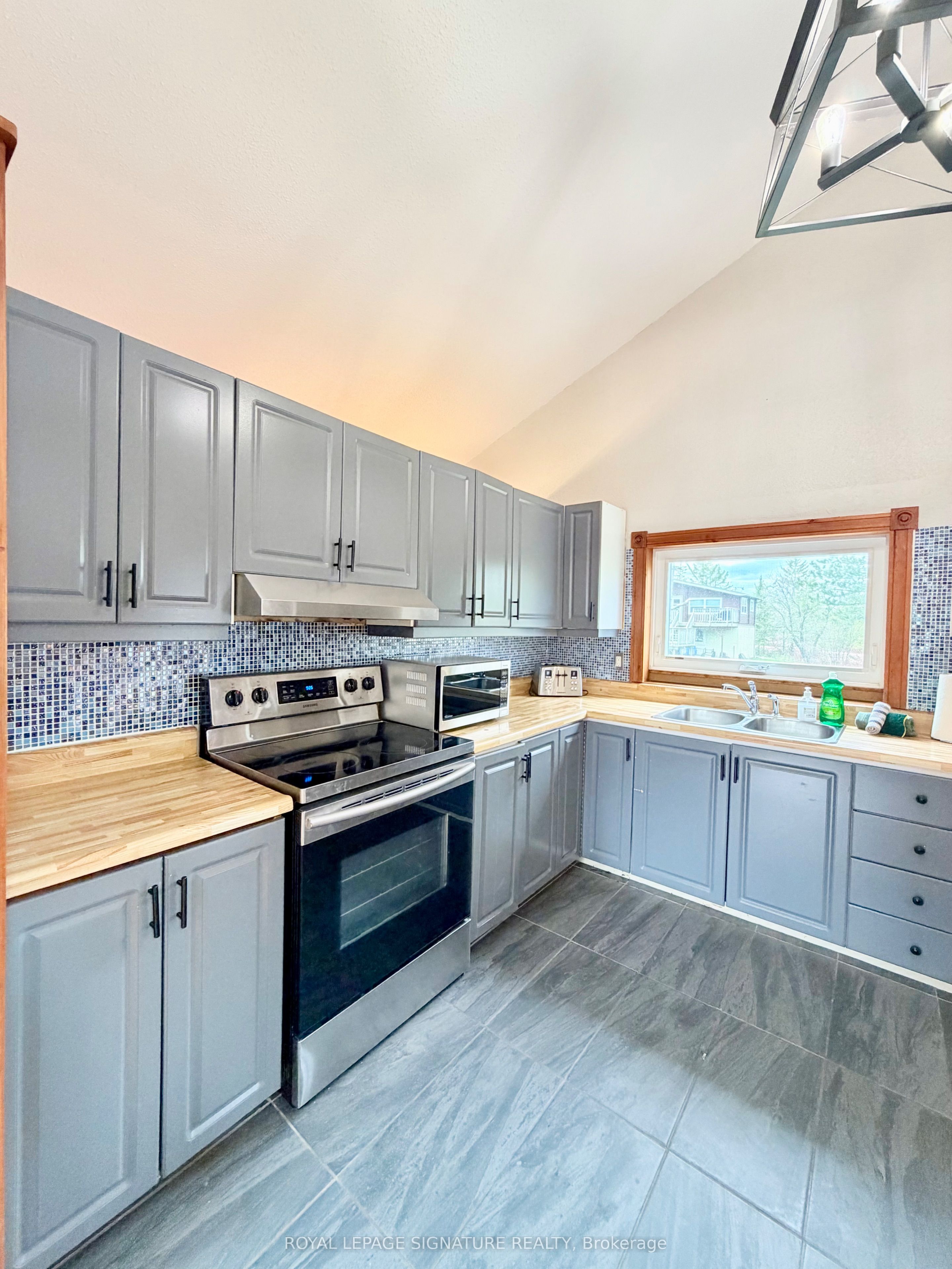 127 Nordic Road Property Photo 16