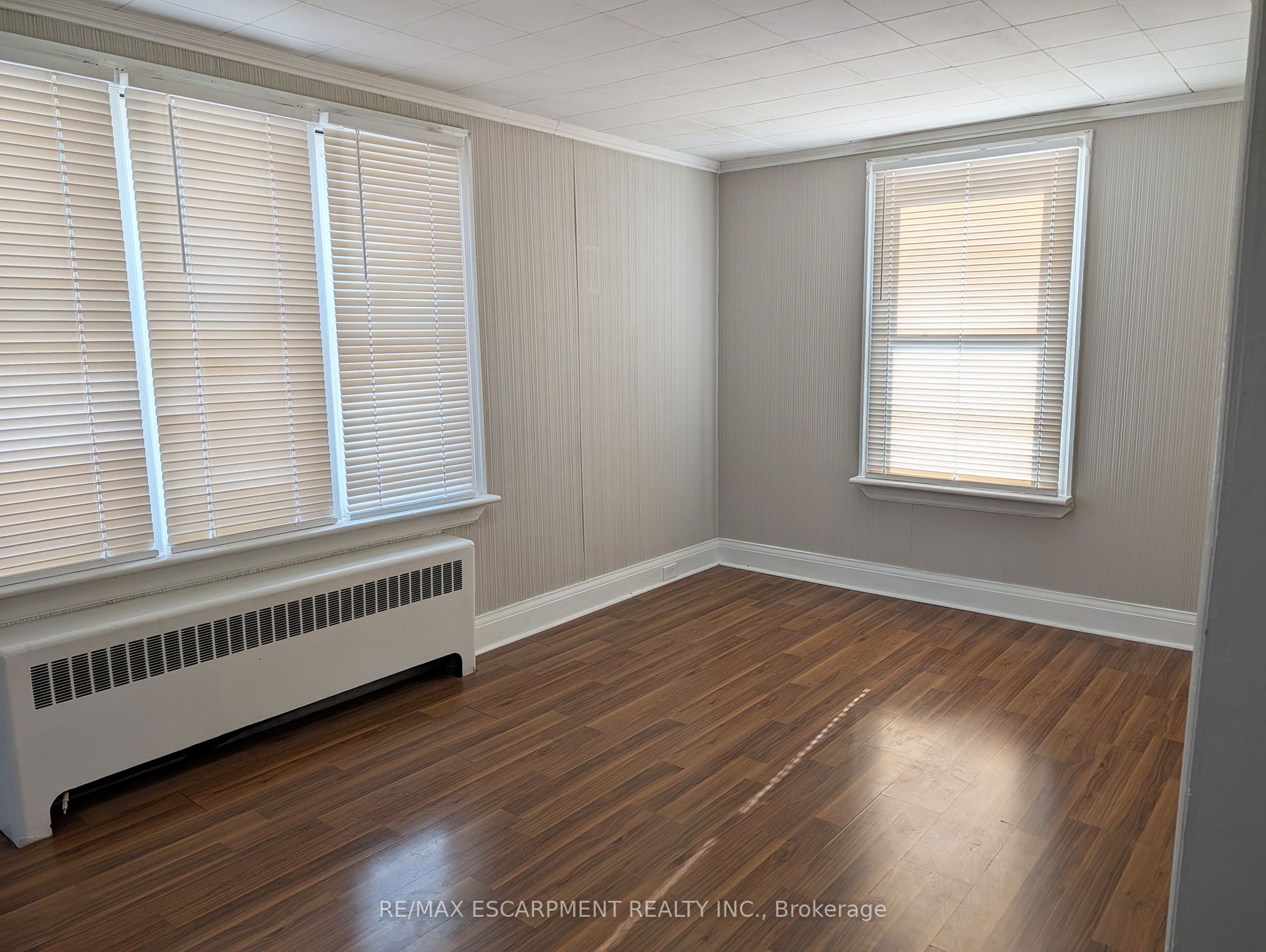 12 East 24th Street Upper Property Photo 2