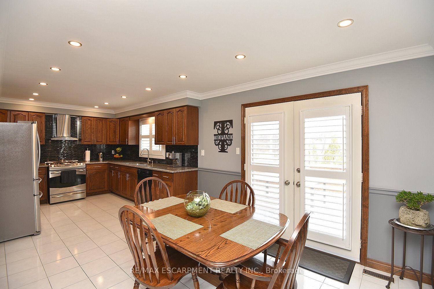 36 Tommar Place Property Photo 12