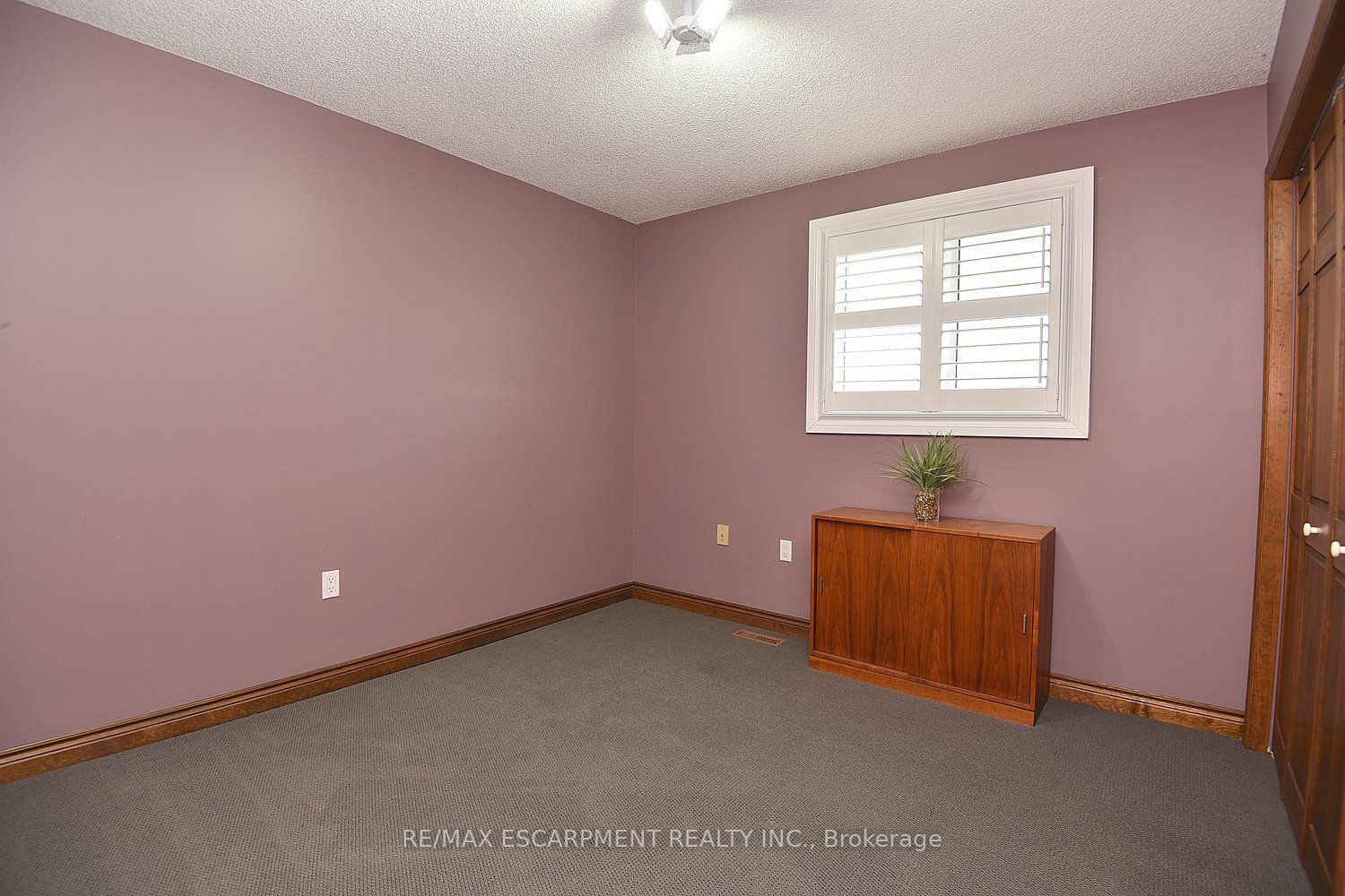 36 Tommar Place Property Photo 34