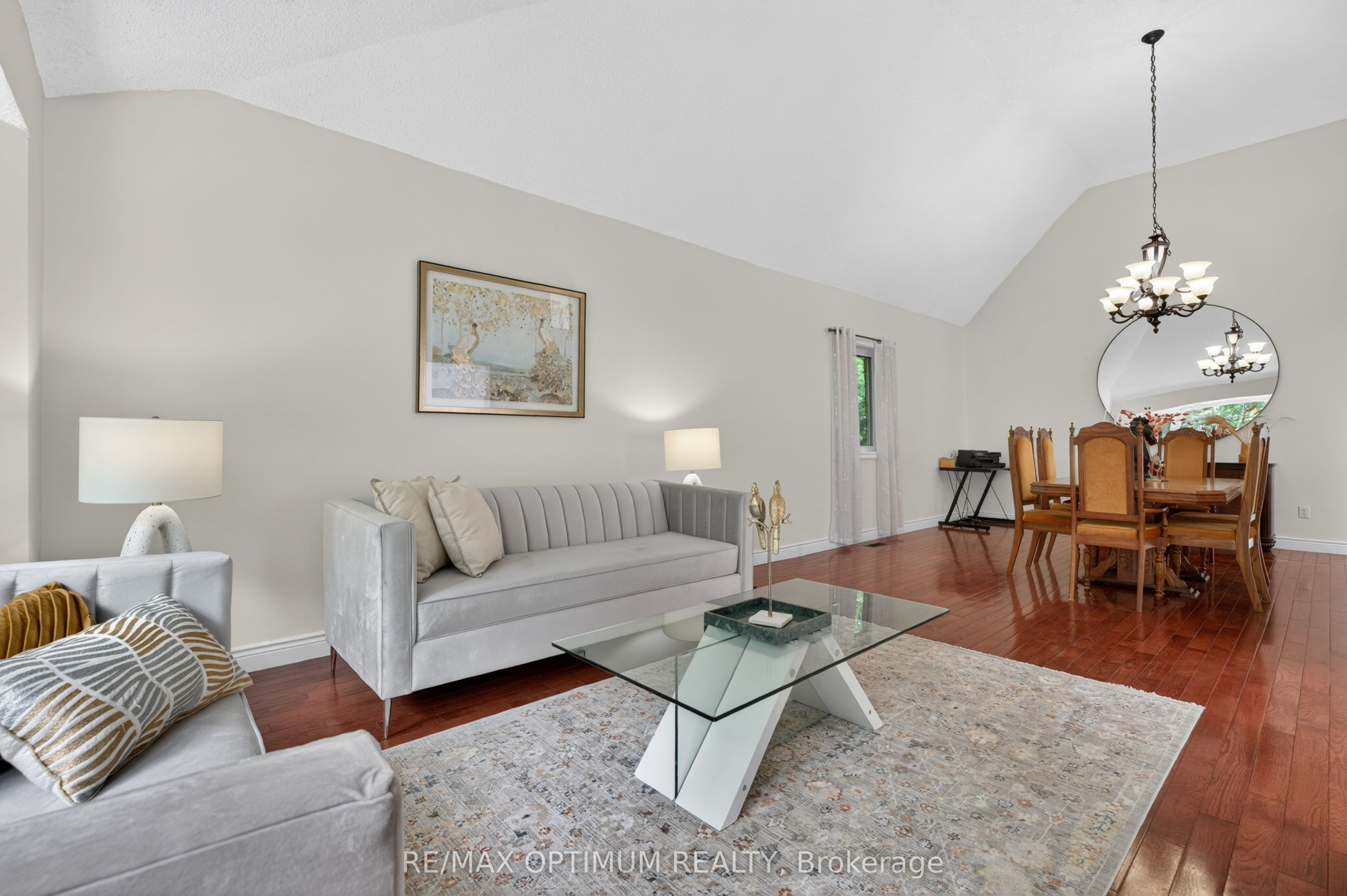 529 Campbellville Road Property Photo 8