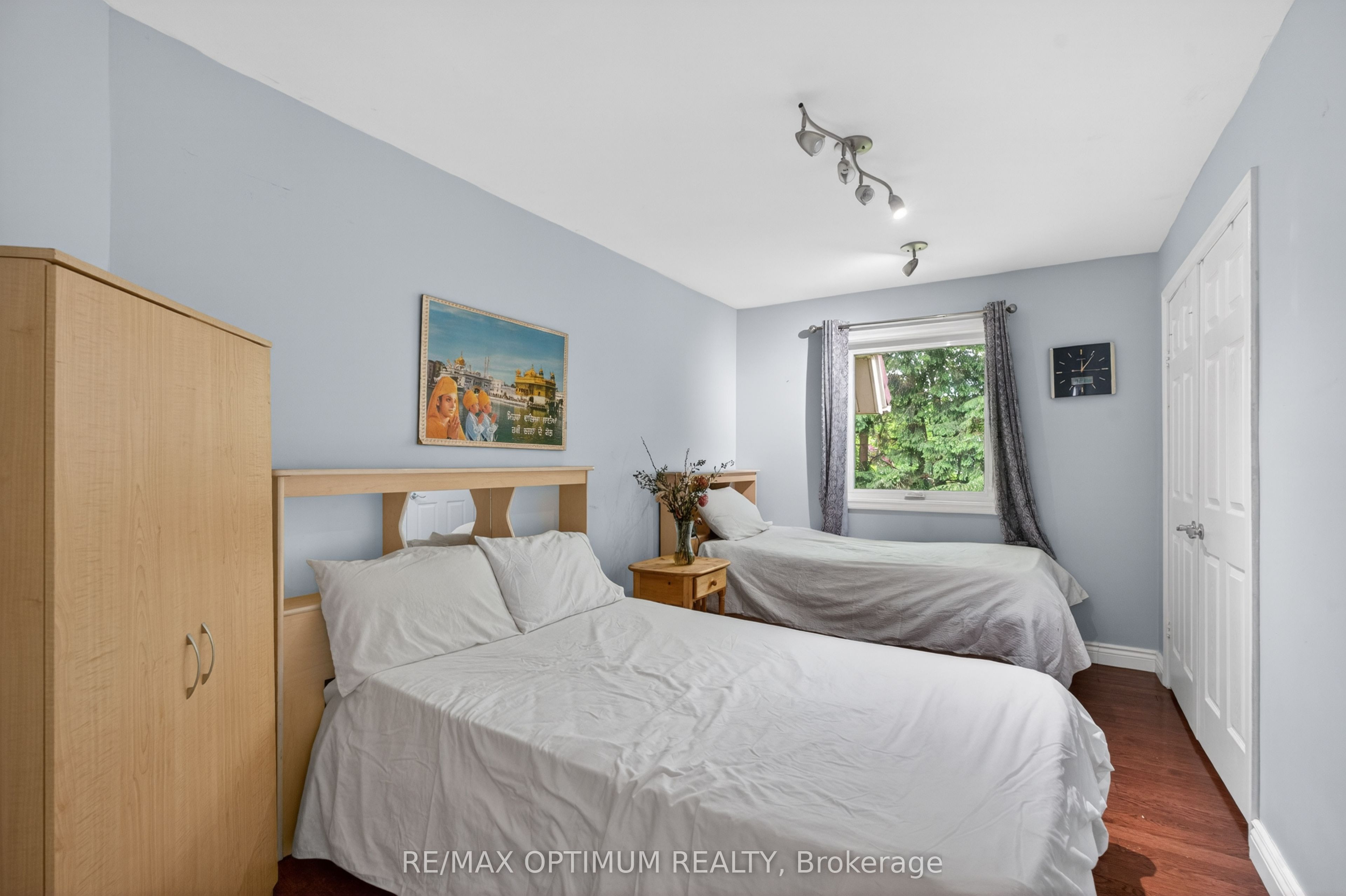 529 Campbellville Road Property Photo 25