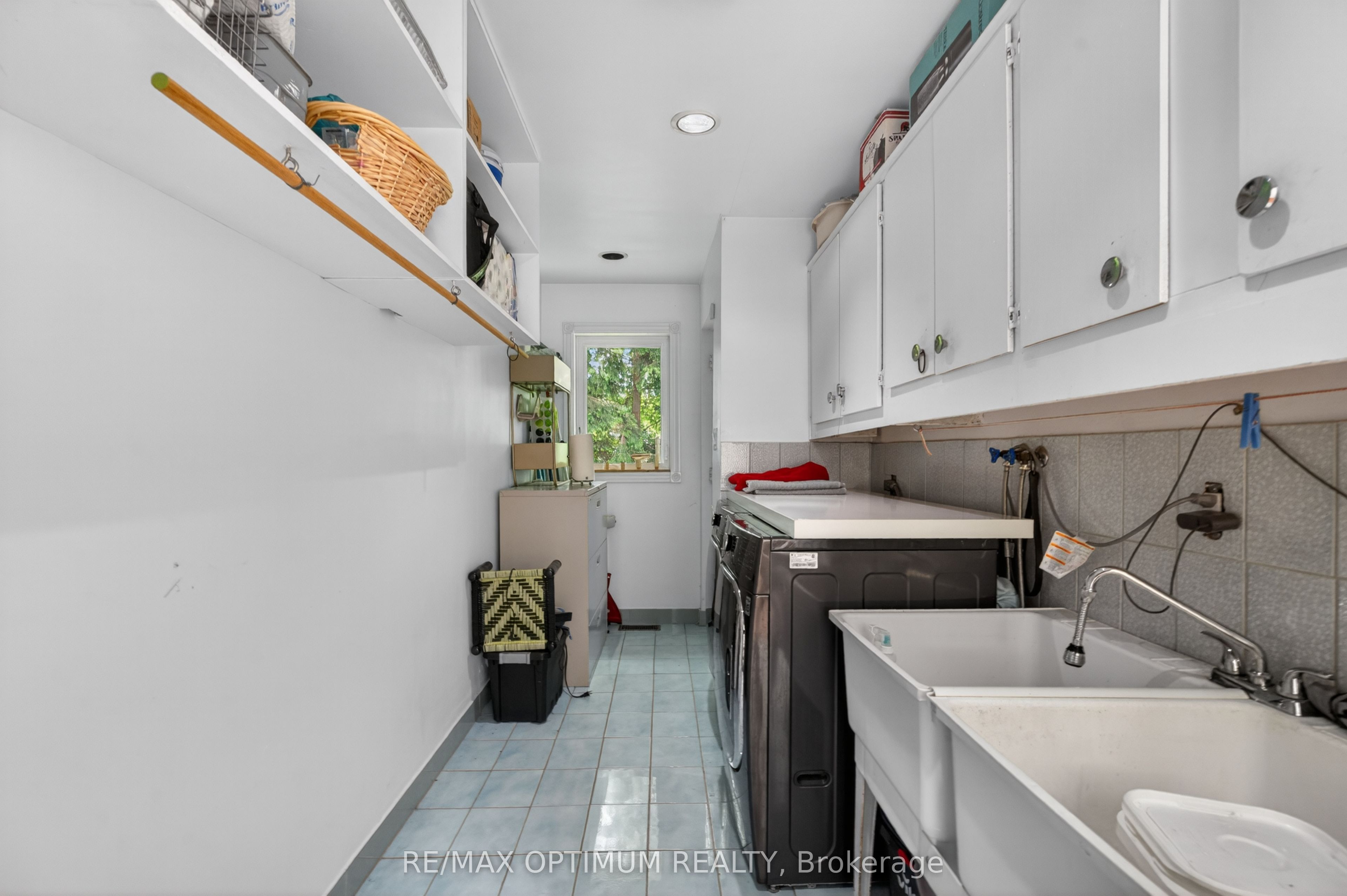 529 Campbellville Road Property Photo 27