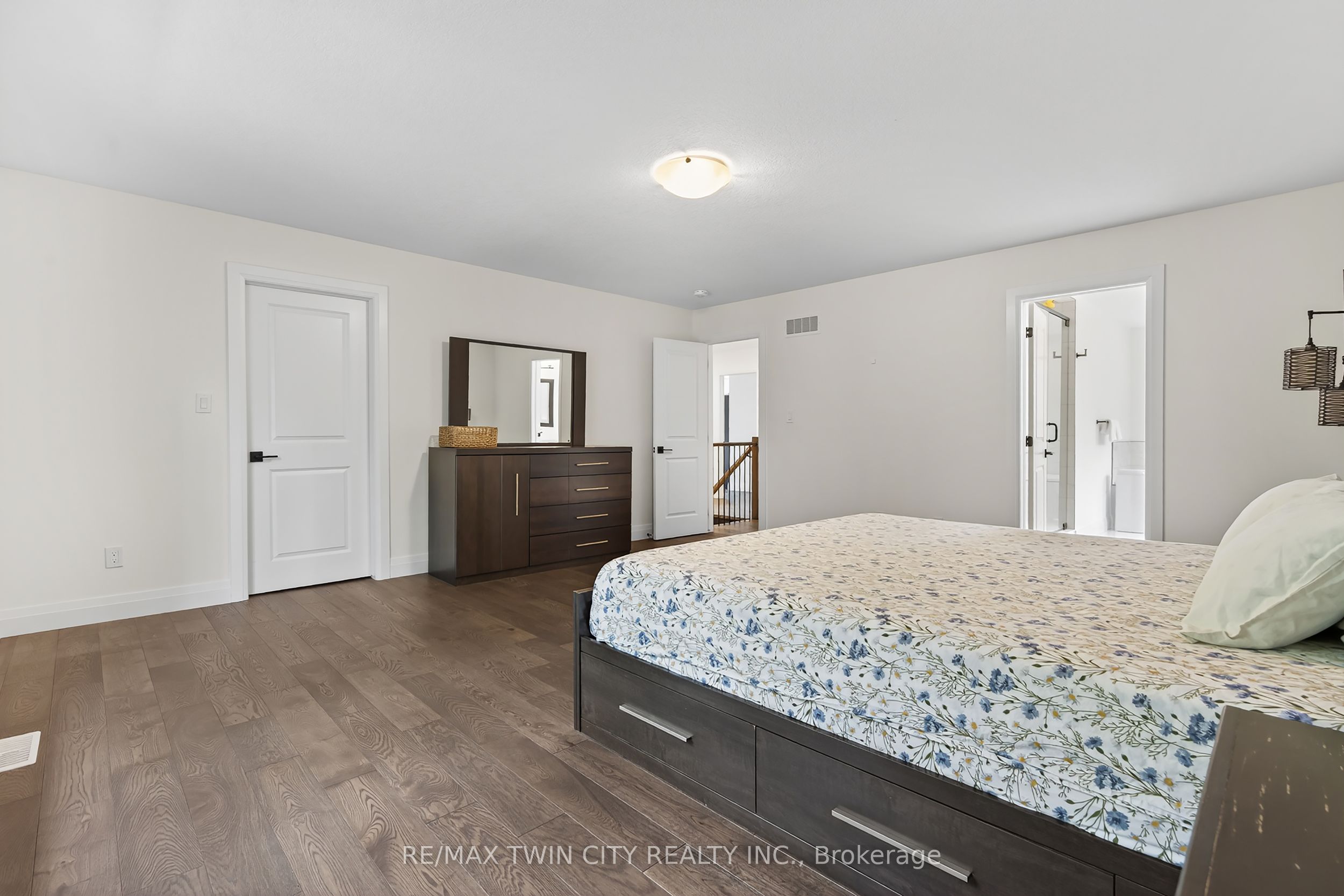 209 Jeffrey Place Property Photo 19