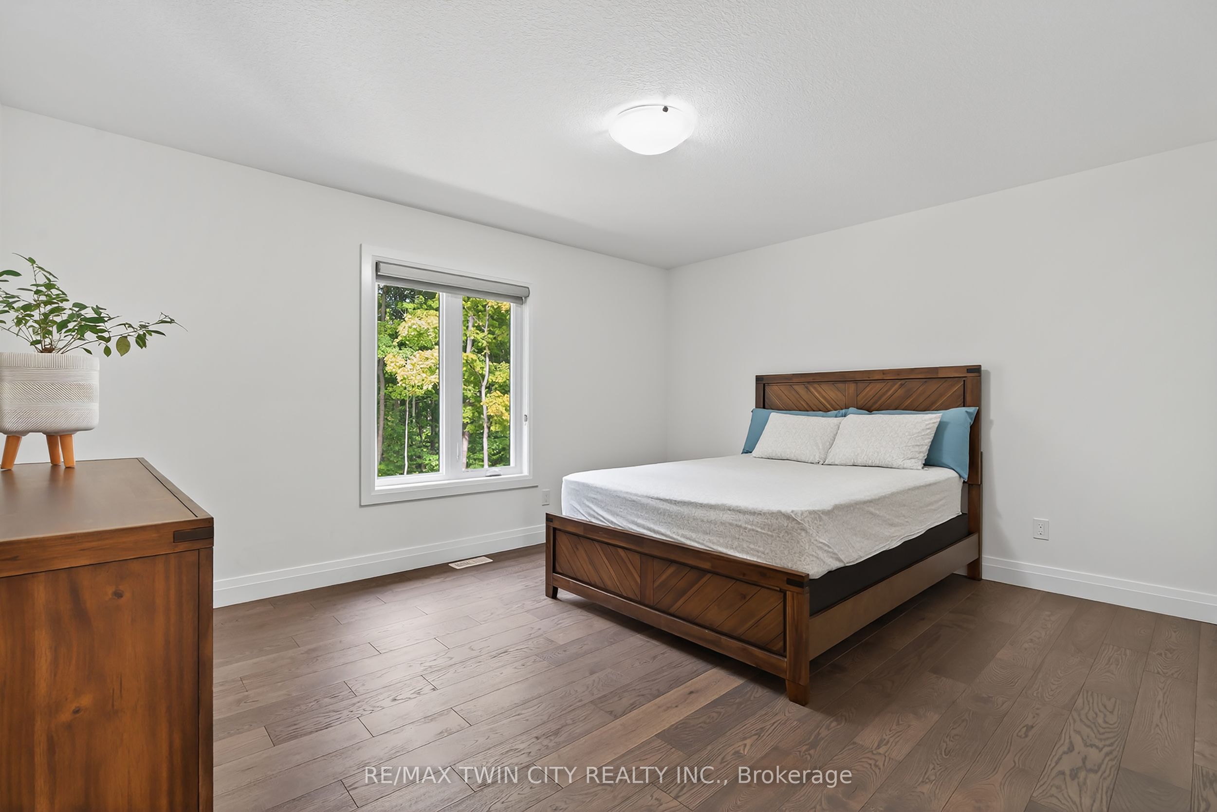 209 Jeffrey Place Property Photo 24