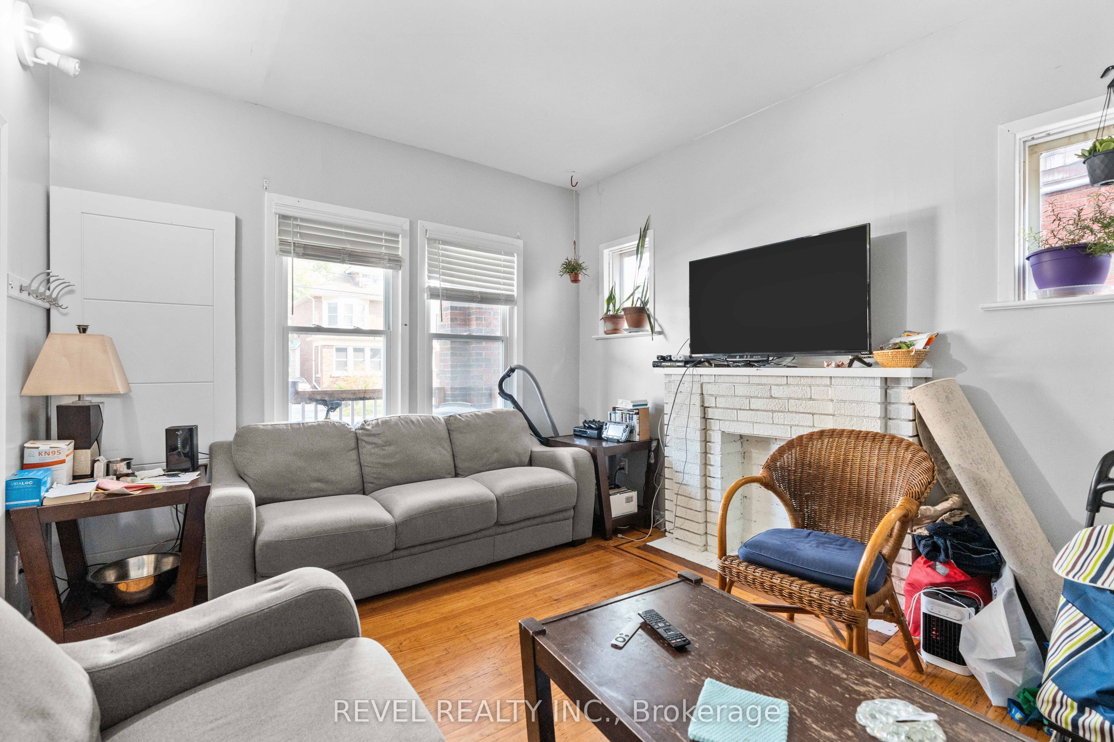 33 Cline Avenue N Property Photo 12