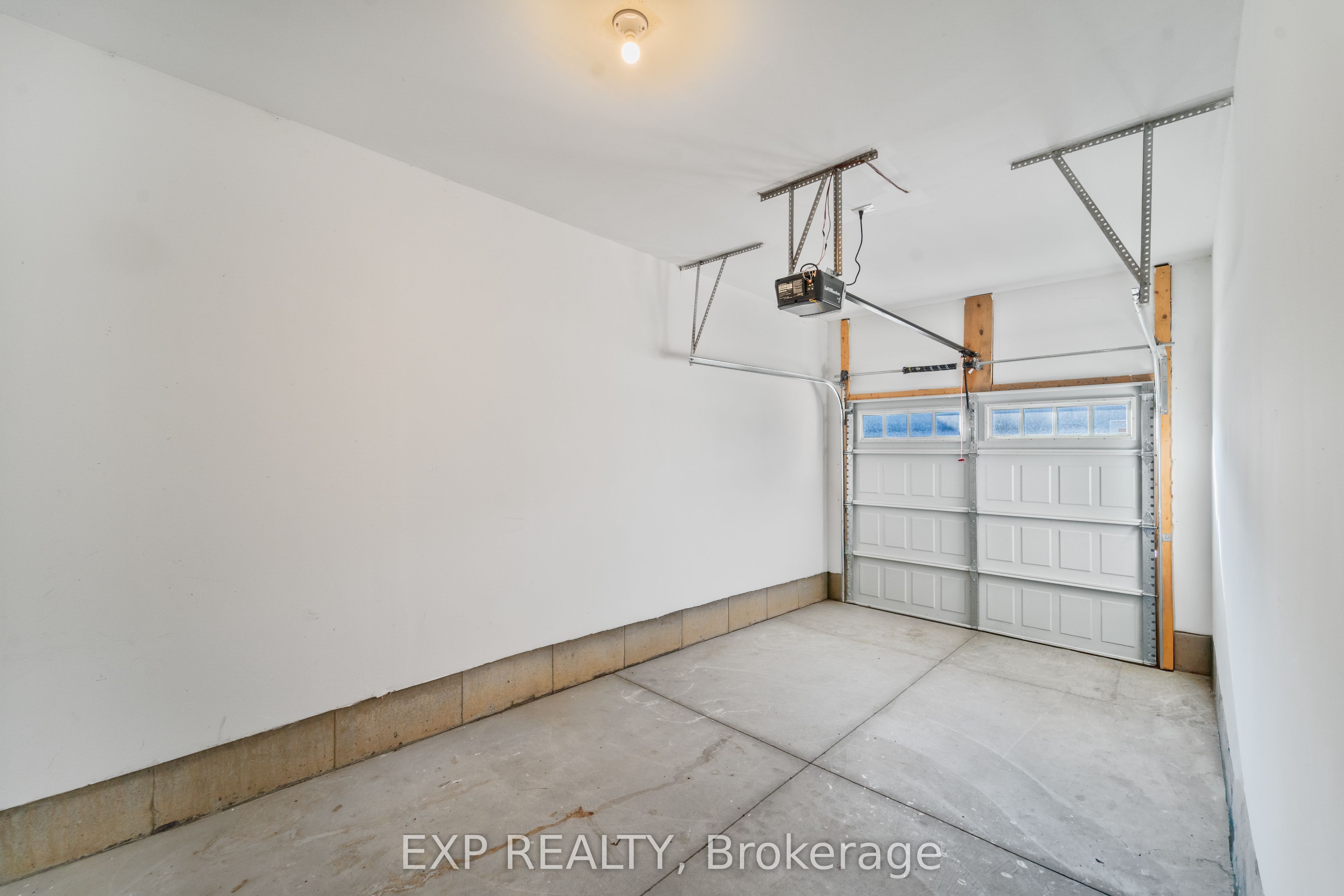 116 Bur Oak Drive Property Photo 36