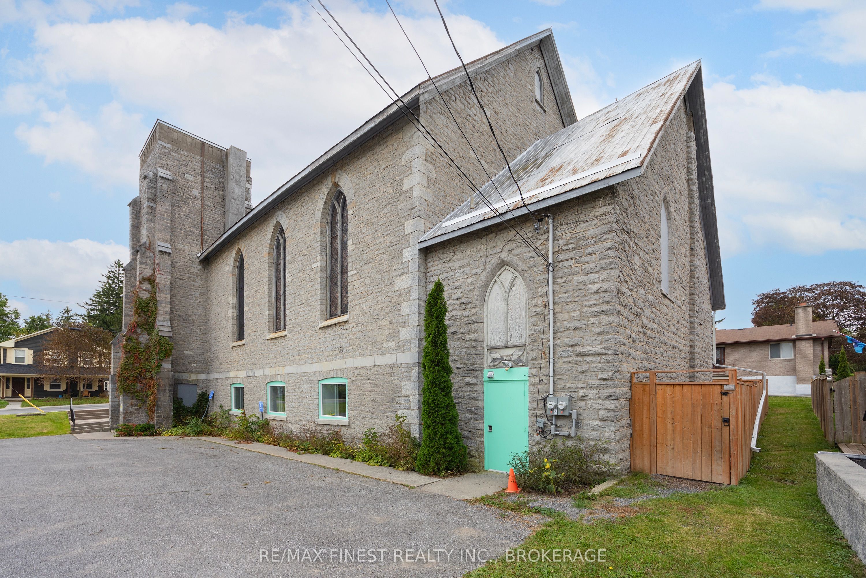 83 Bridge Street Property Photo 6