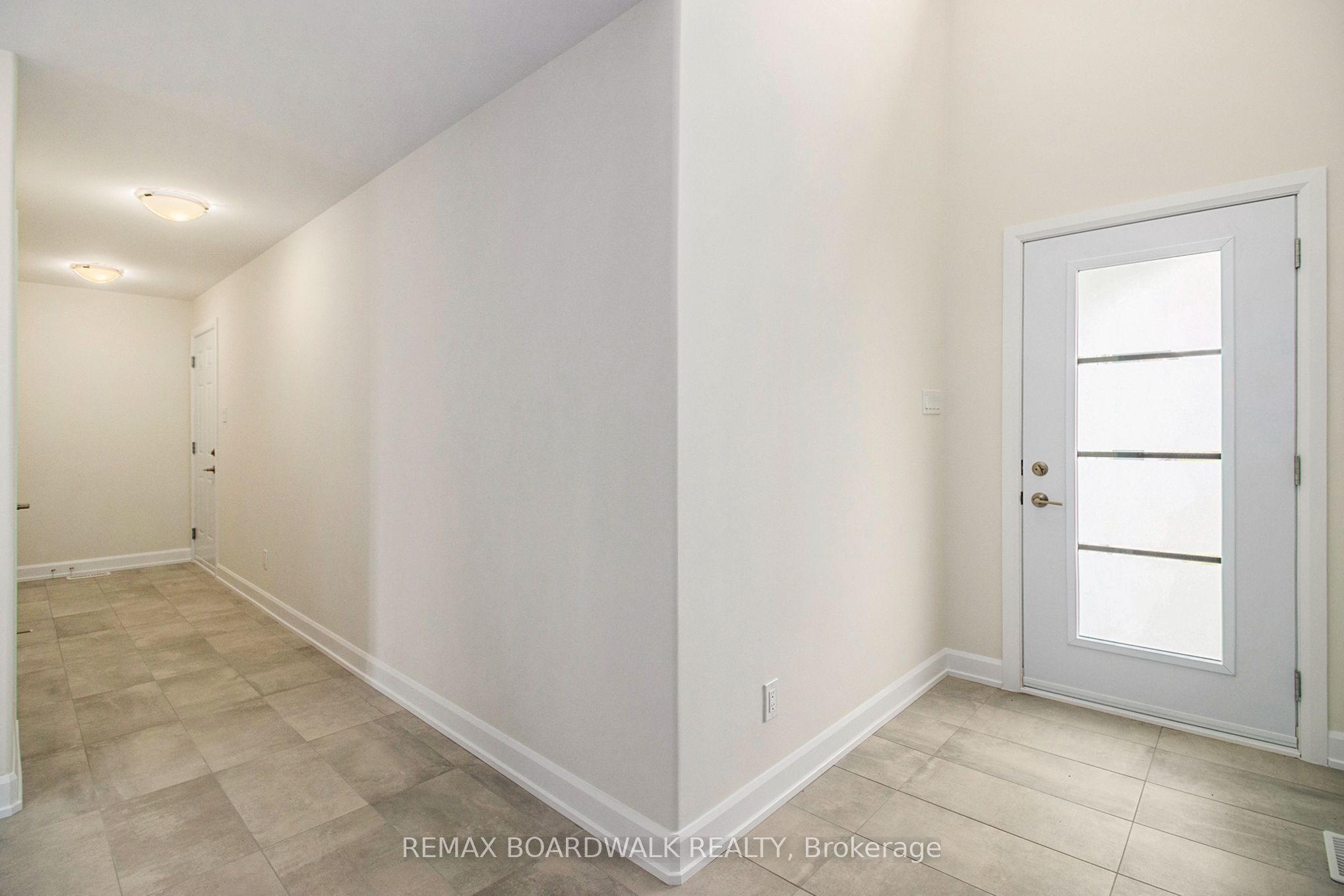 1194 Montblanc Crescent Property Photo 2