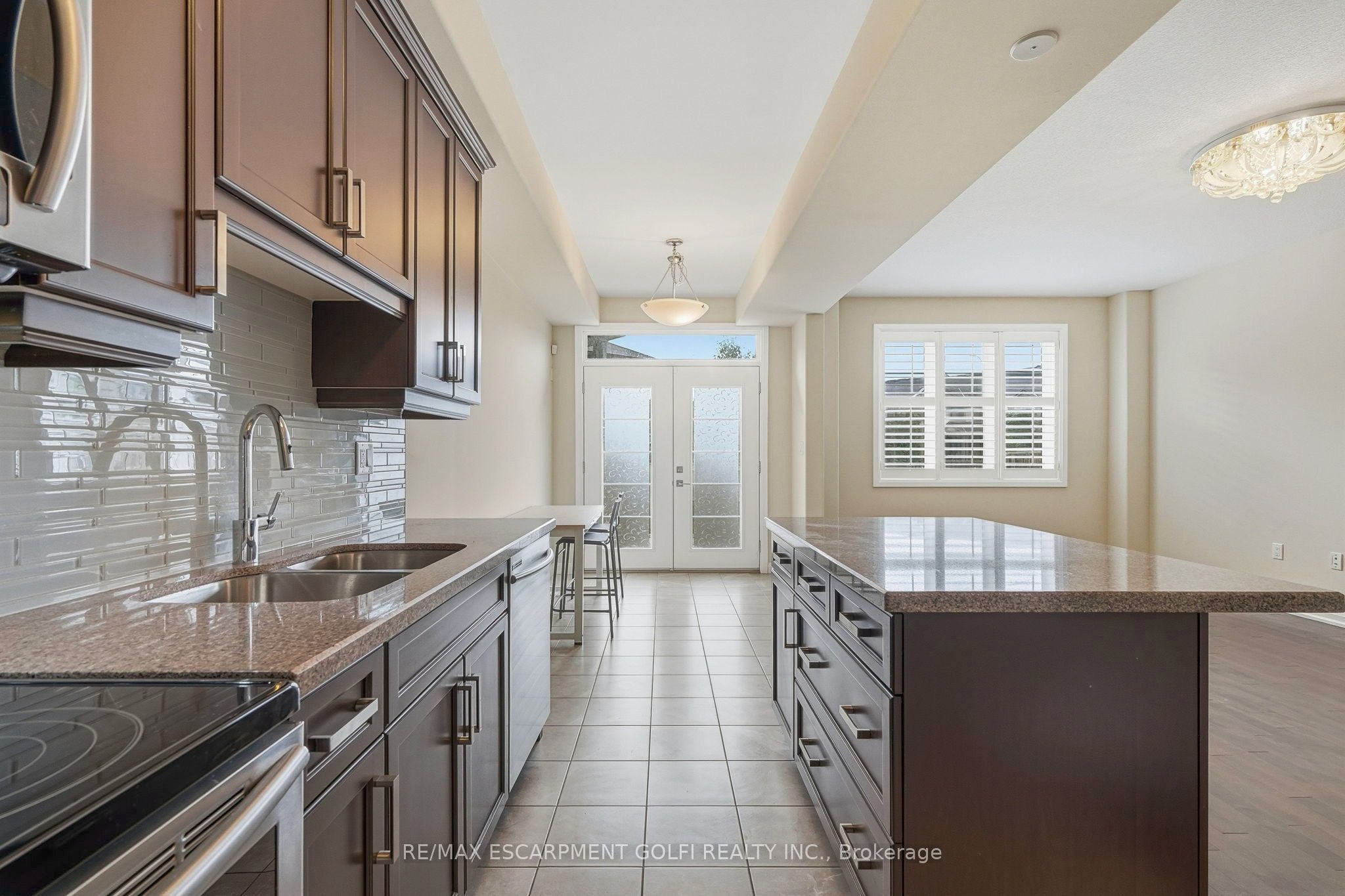 8 Rouley Lane Property Photo 7