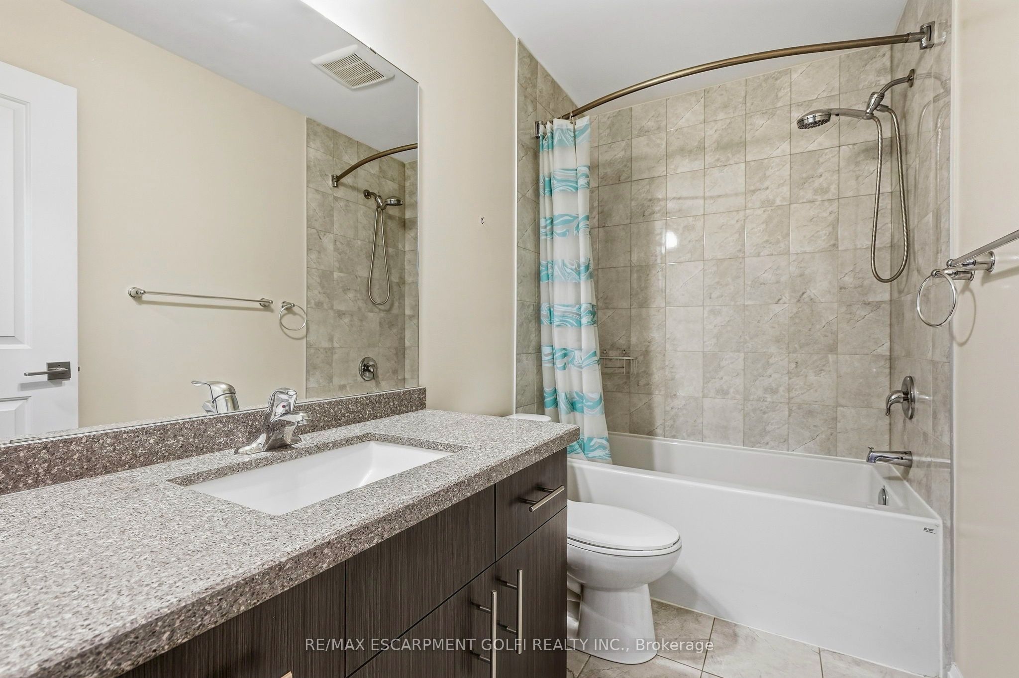 8 Rouley Lane Property Photo 13