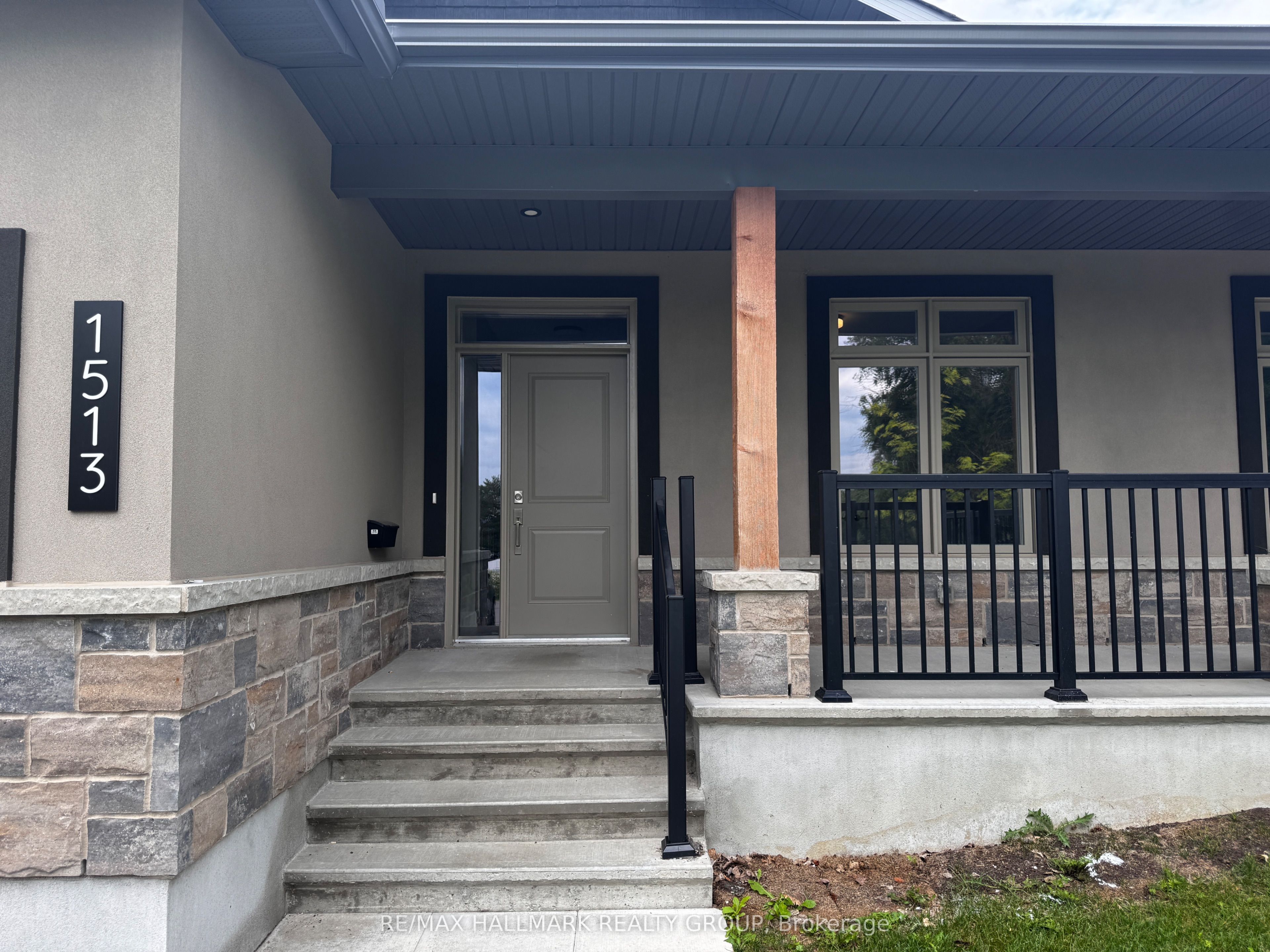 1513 Flanders Road Property Photo 2