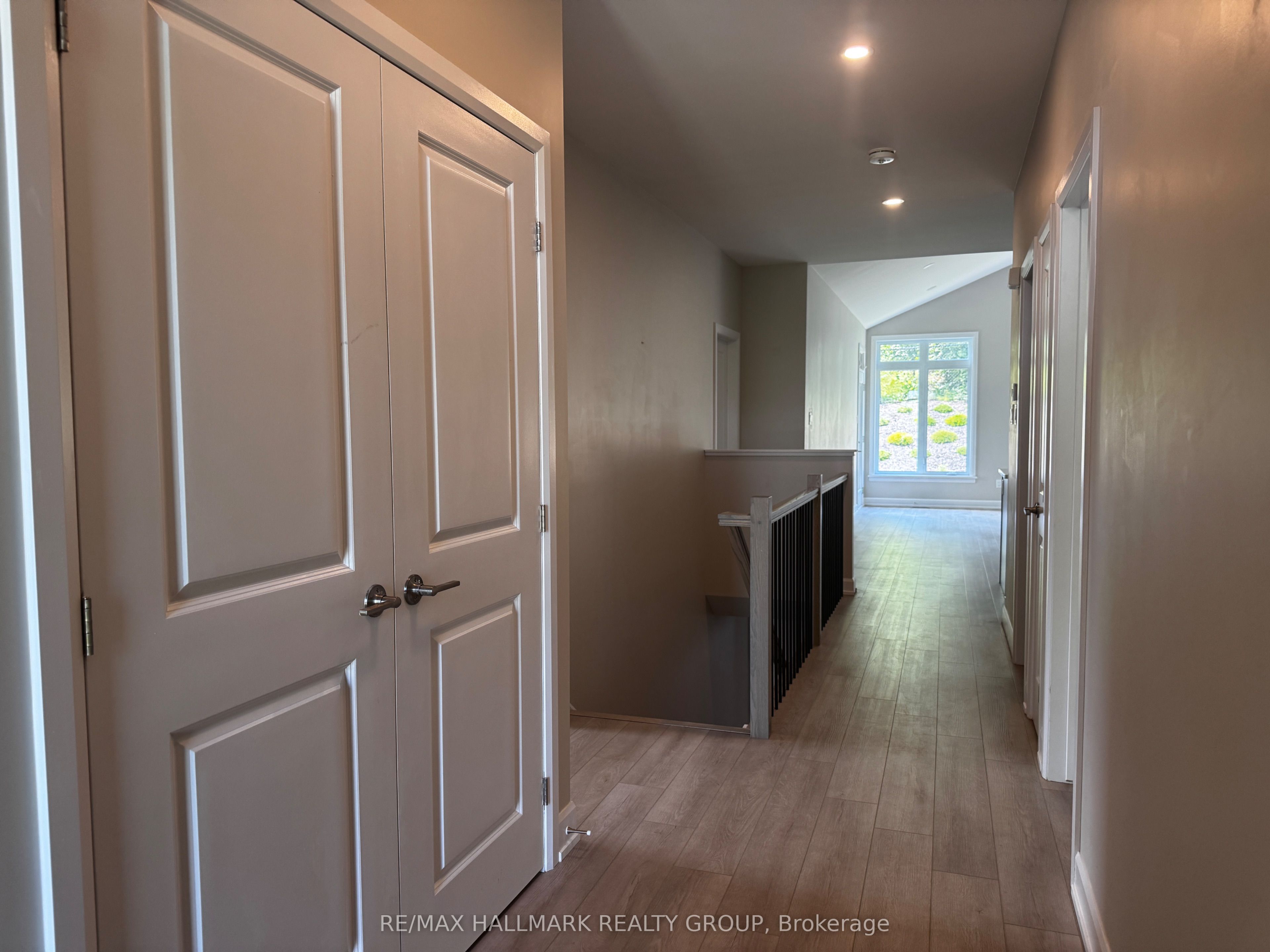 1513 Flanders Road Property Photo 3