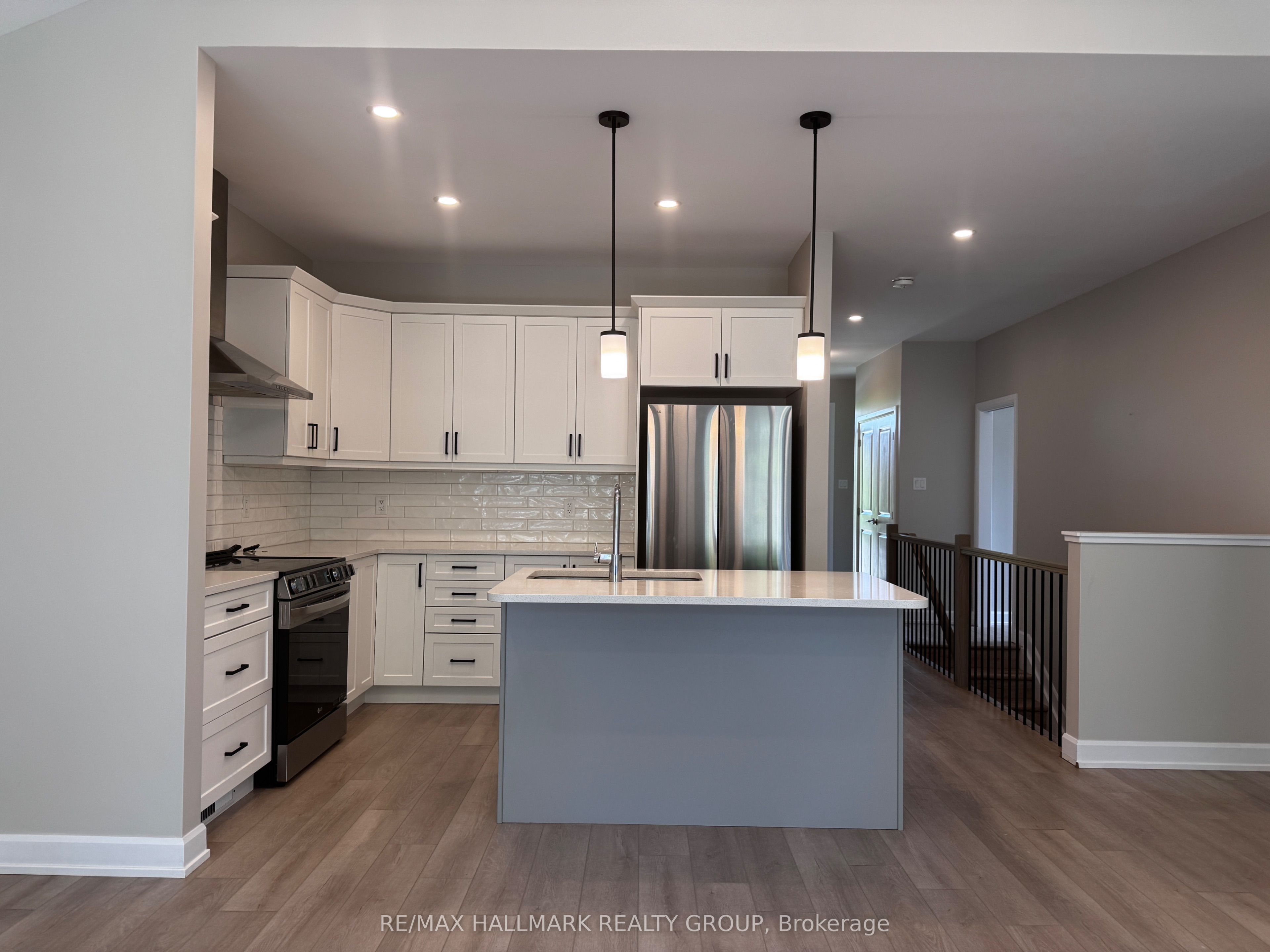 1513 Flanders Road Property Photo 8