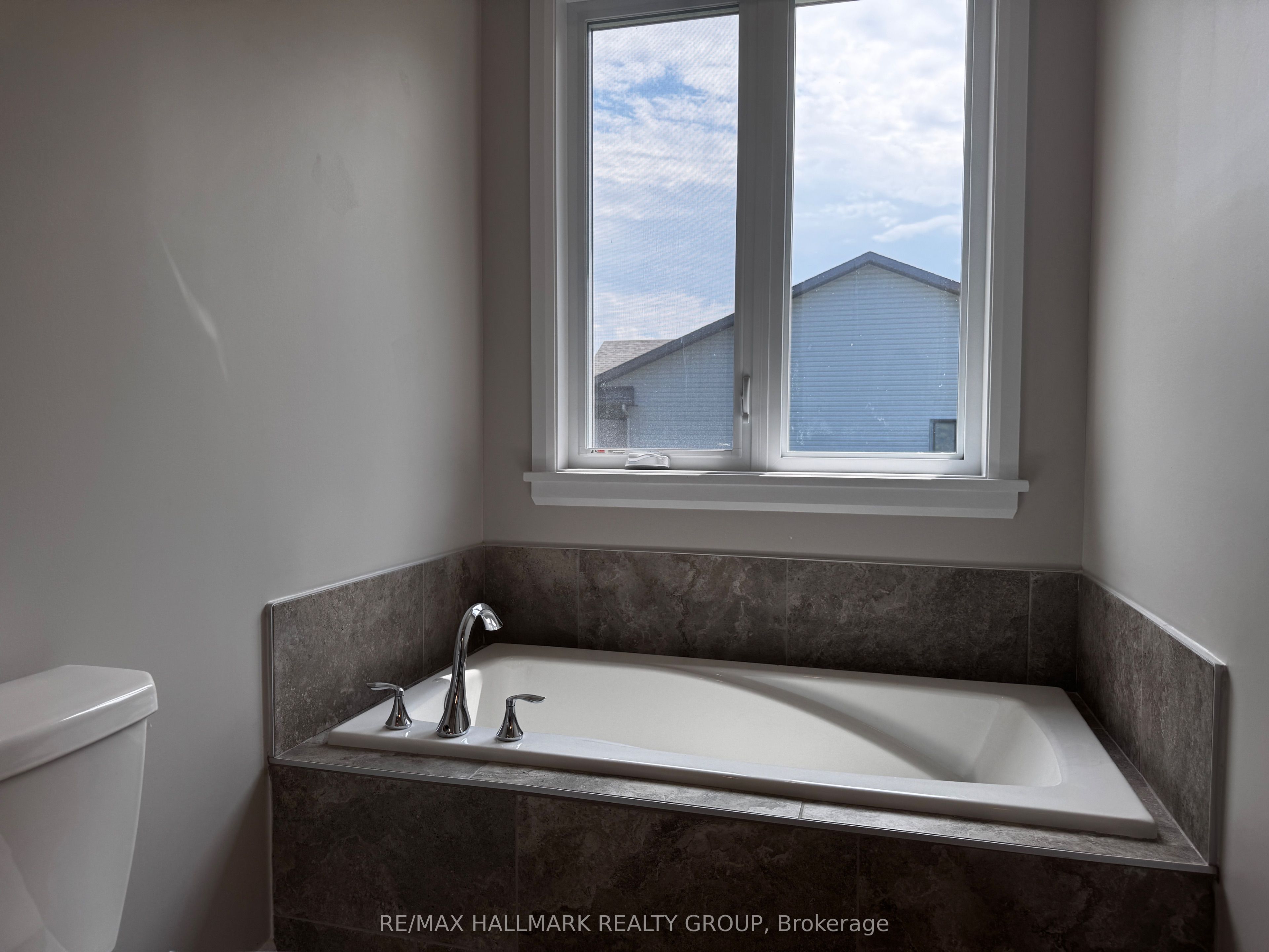 1513 Flanders Road Property Photo 15