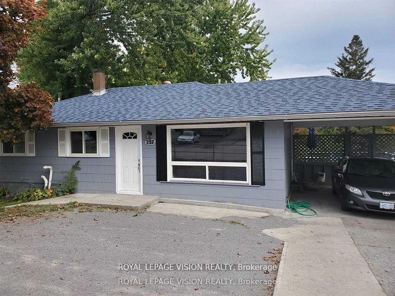 237 Victoria Street S Property Photo 6