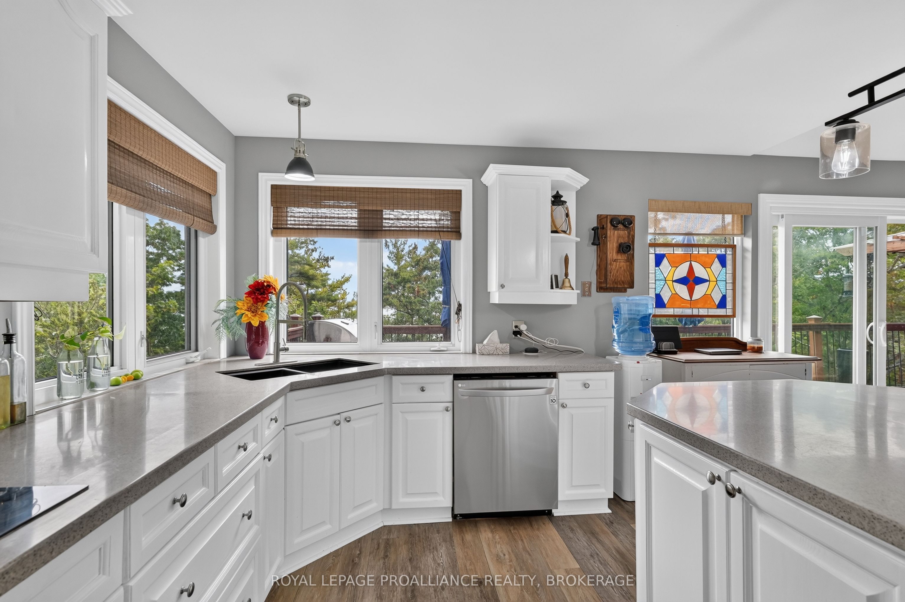 6 Vanston Road Property Photo 12