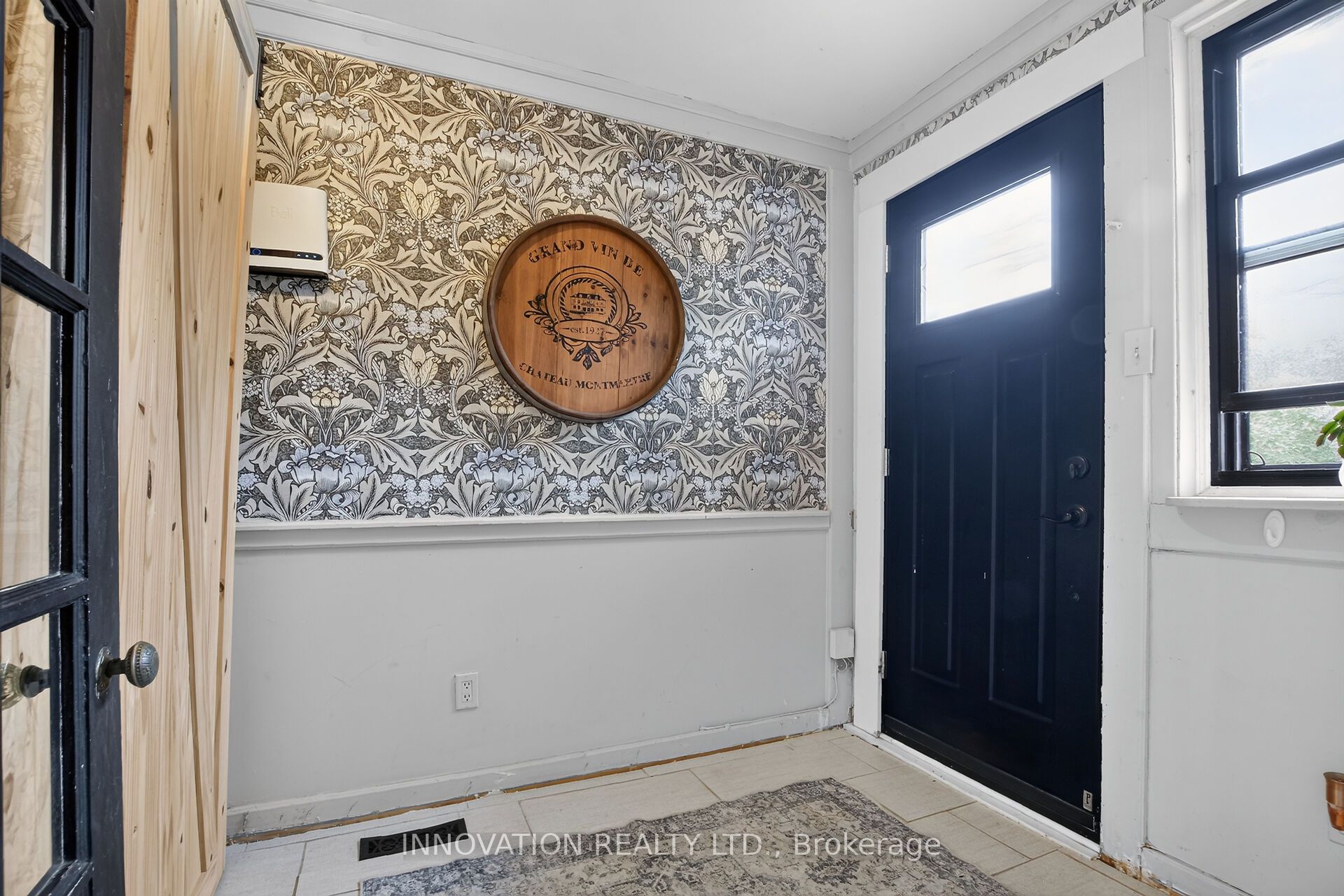 480 River Road Property Photo 6
