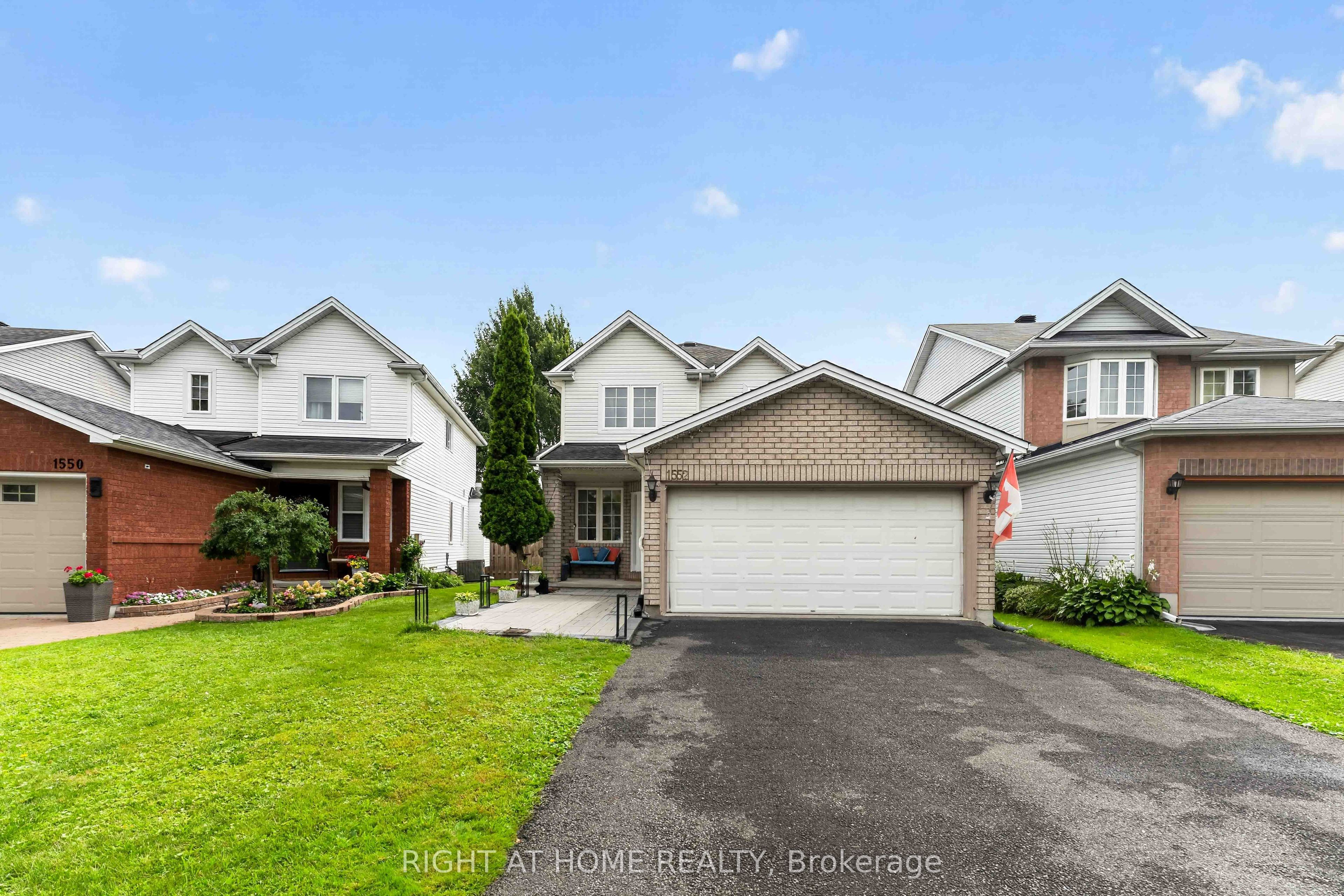 1552 Stojko Street Property Photo 2